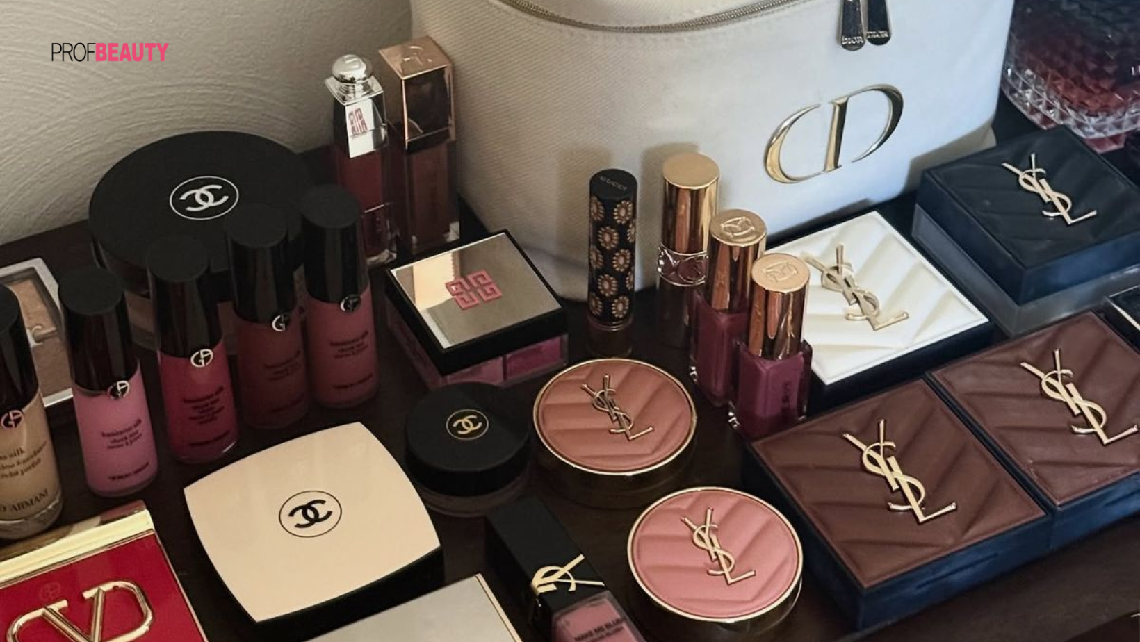 Mini makeup và ngôn ngữ thẩm mỹ của thời đại mới