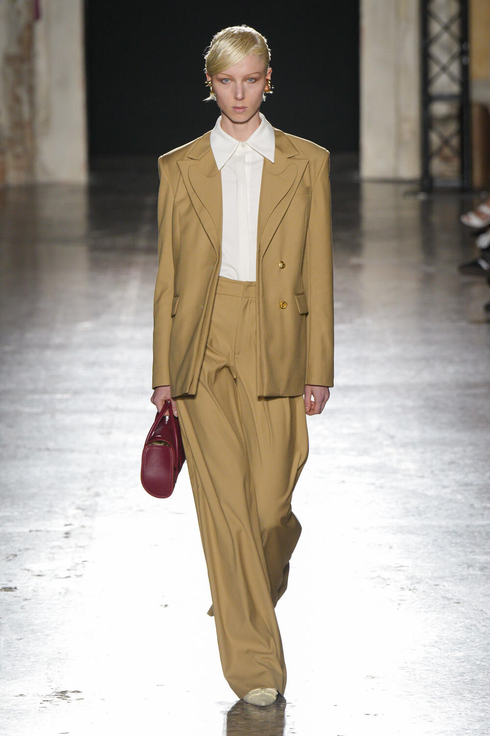 milan-fashion-show-phan-dang-hoang