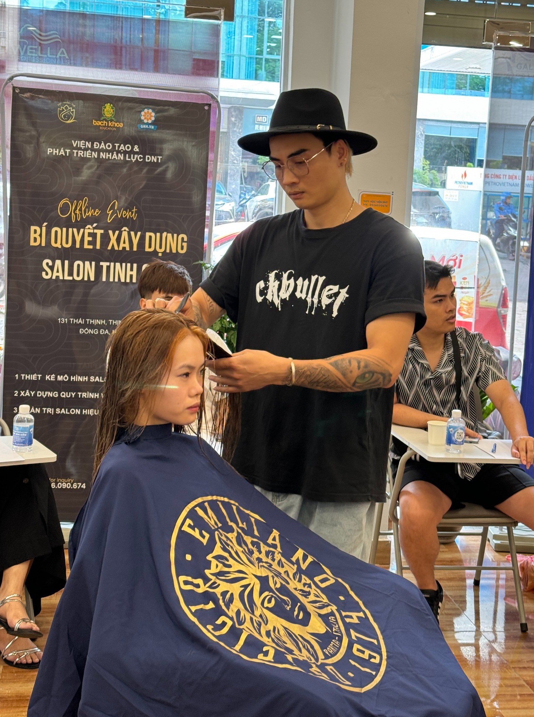 ban-thiet-ke-tao-mau-toc-viet-nam-chia-se-tai-chuong-trinh-dao-tao-look-learn-v-wave-2024-1 (1)