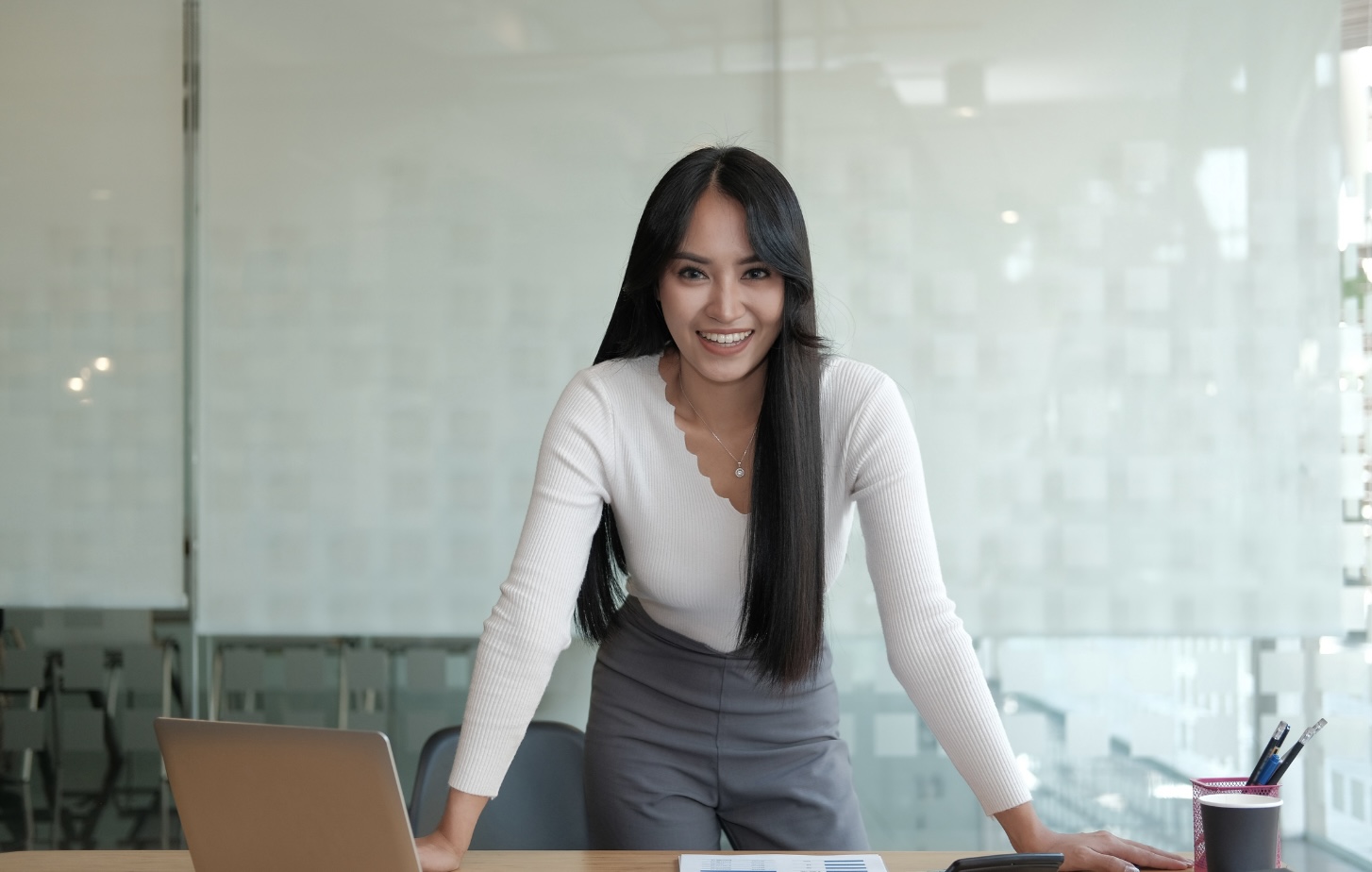 khoa-hoc-chung-minh-phu-nu-cang-xinh-dep-cang-thong-minh-thuc-hu-ra-sao (1)