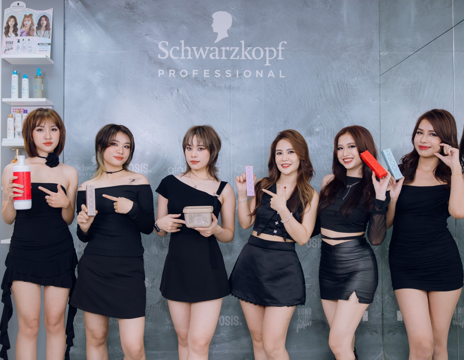 435061219_856980496471974_752721