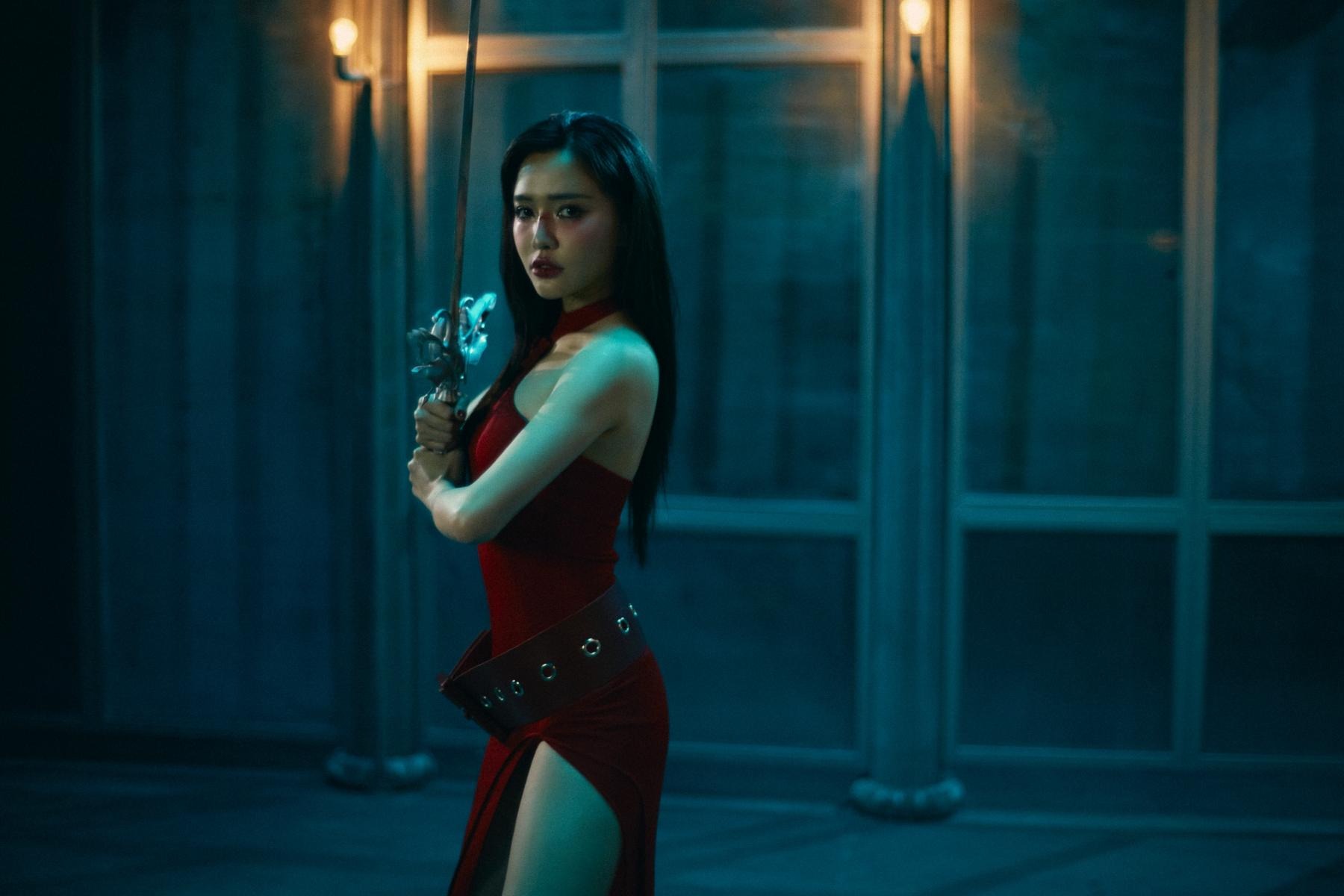 Bich-Phuong-Nang-Chen-Tieu-Sau-T