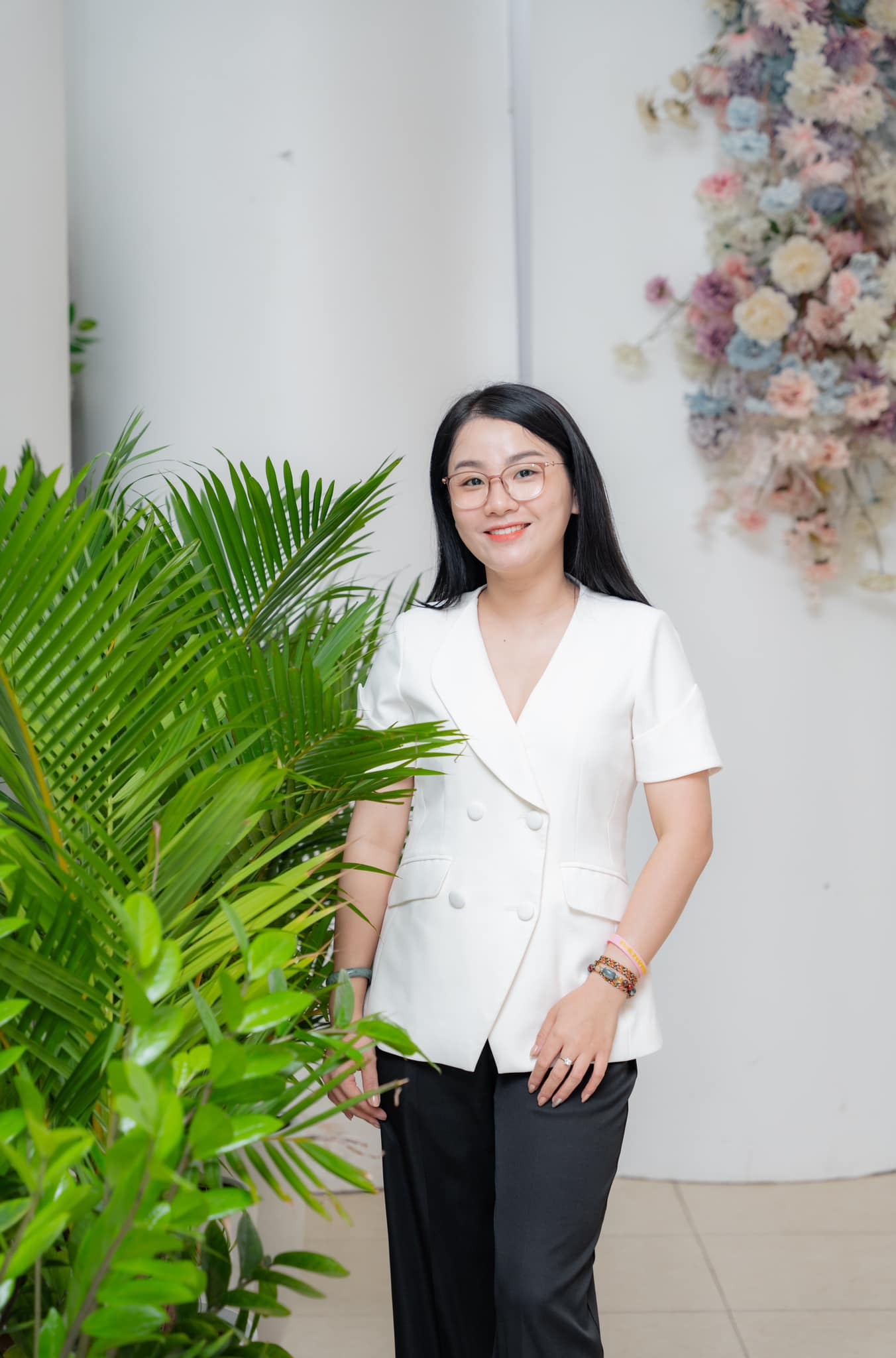 httpsprofbeauty.vnteam-cheuda-dot-pha-voi-cong-nghe-smp-vi-cham-sac-to-da-dau-tai-royal-pmu-show1