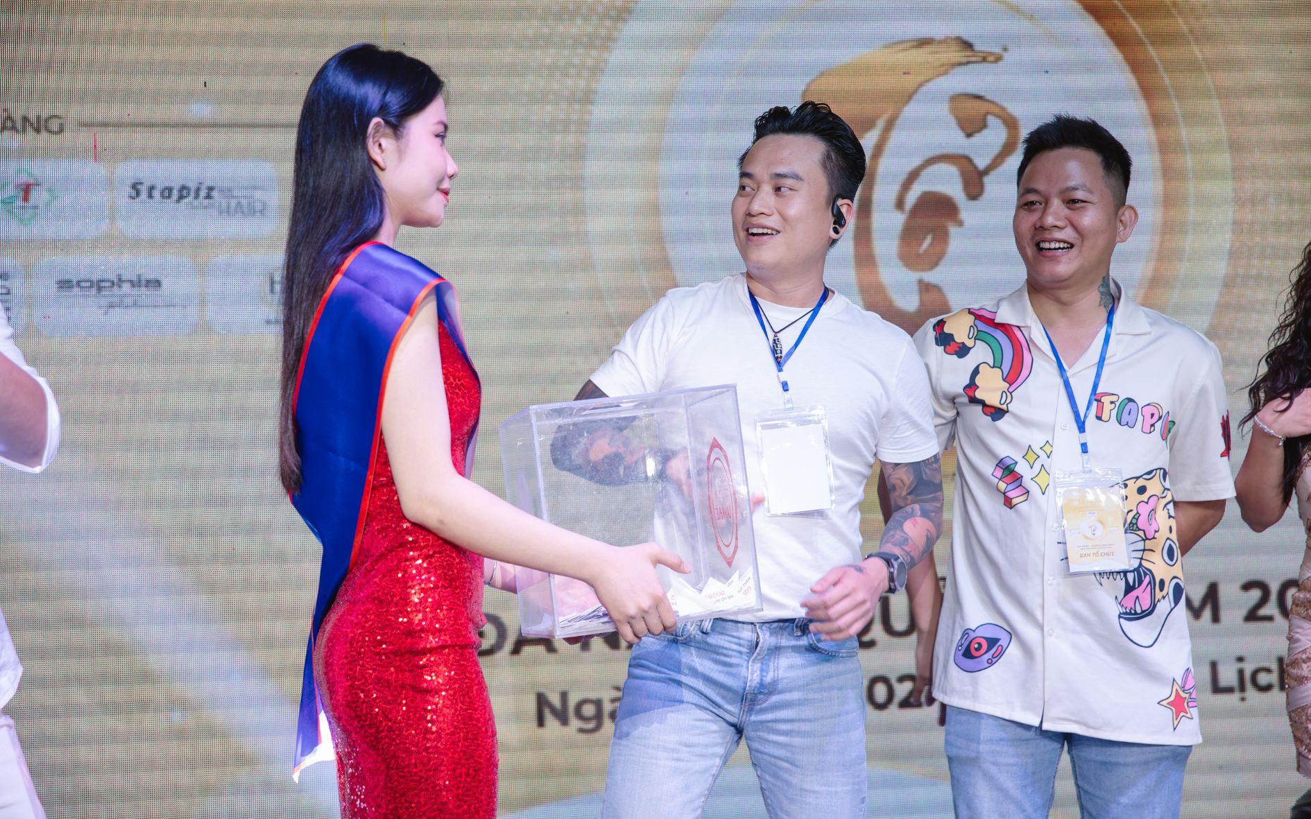 an-tuong-kho-phai-trong-le-tri-an-to-nghiep-nganh-toc-da-nang-quang-nam-2024-9