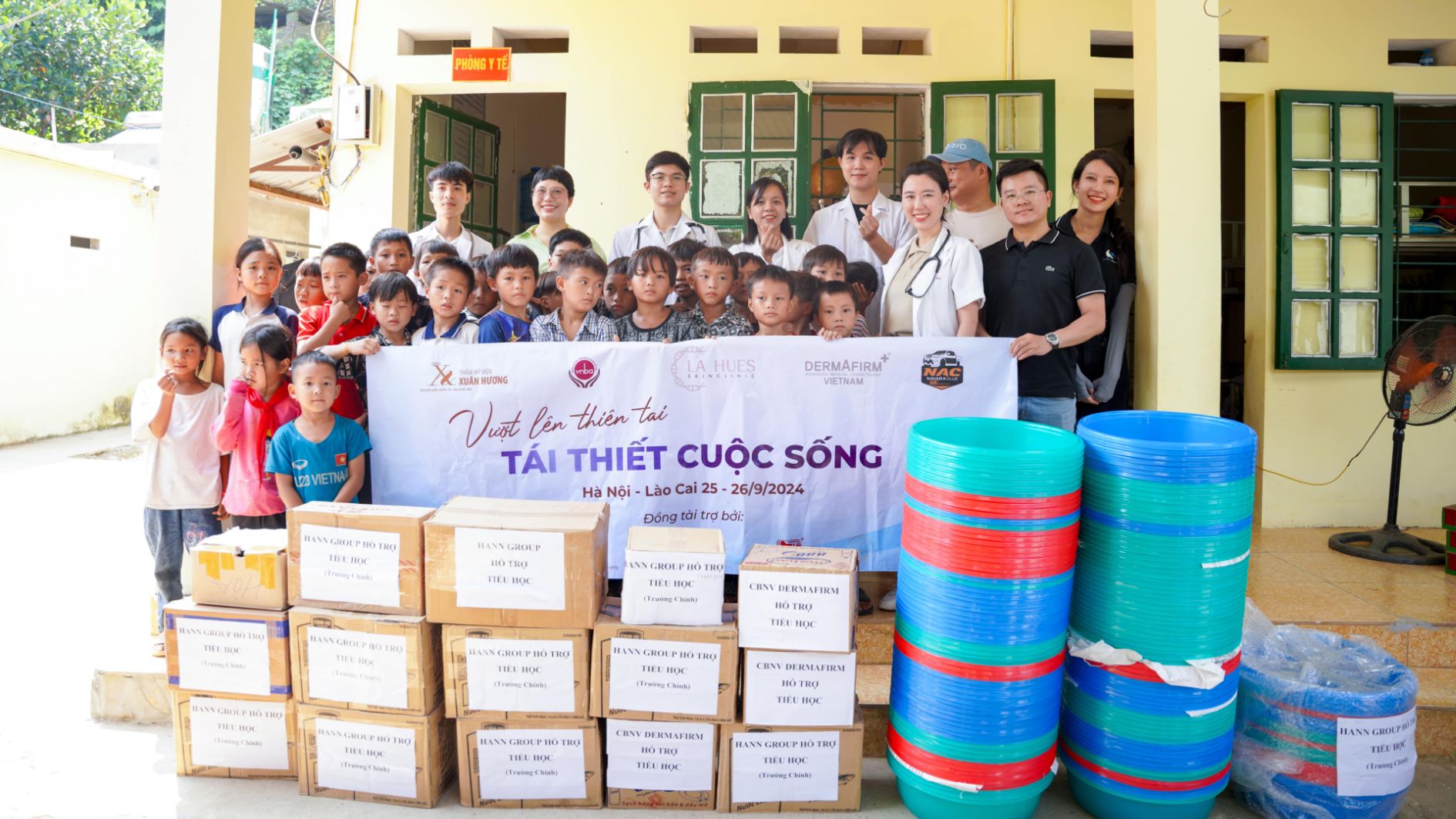 ban-phun-theu-tham-my-va-ban-cham-soc-da-spa-hoi-vnba-hop-chuan-bi-cho-su-kien-gala-vnba-beauty-awards-2025-6