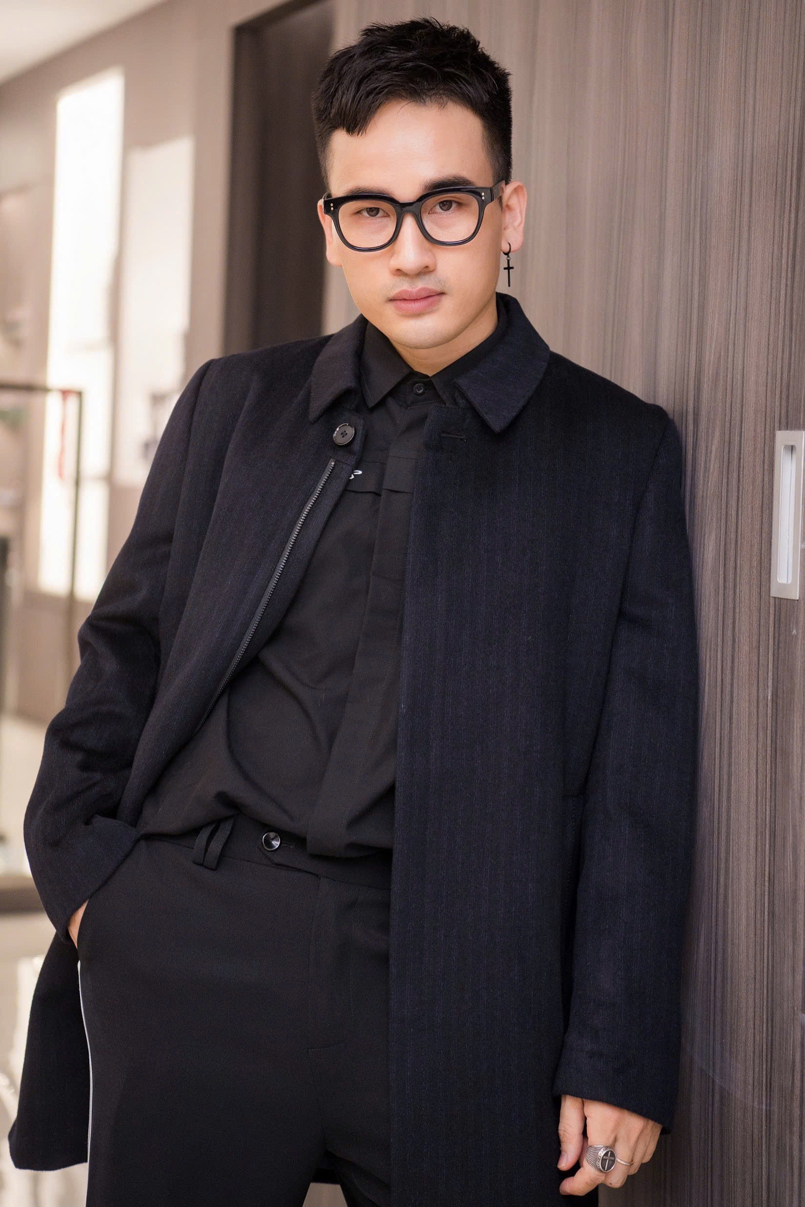 dan-mc-nghe-si-tai-nang-cua-showbiz-viet-do-bo-dem-hoi-vinh-danh-vnba-beauty-awards-2025-21