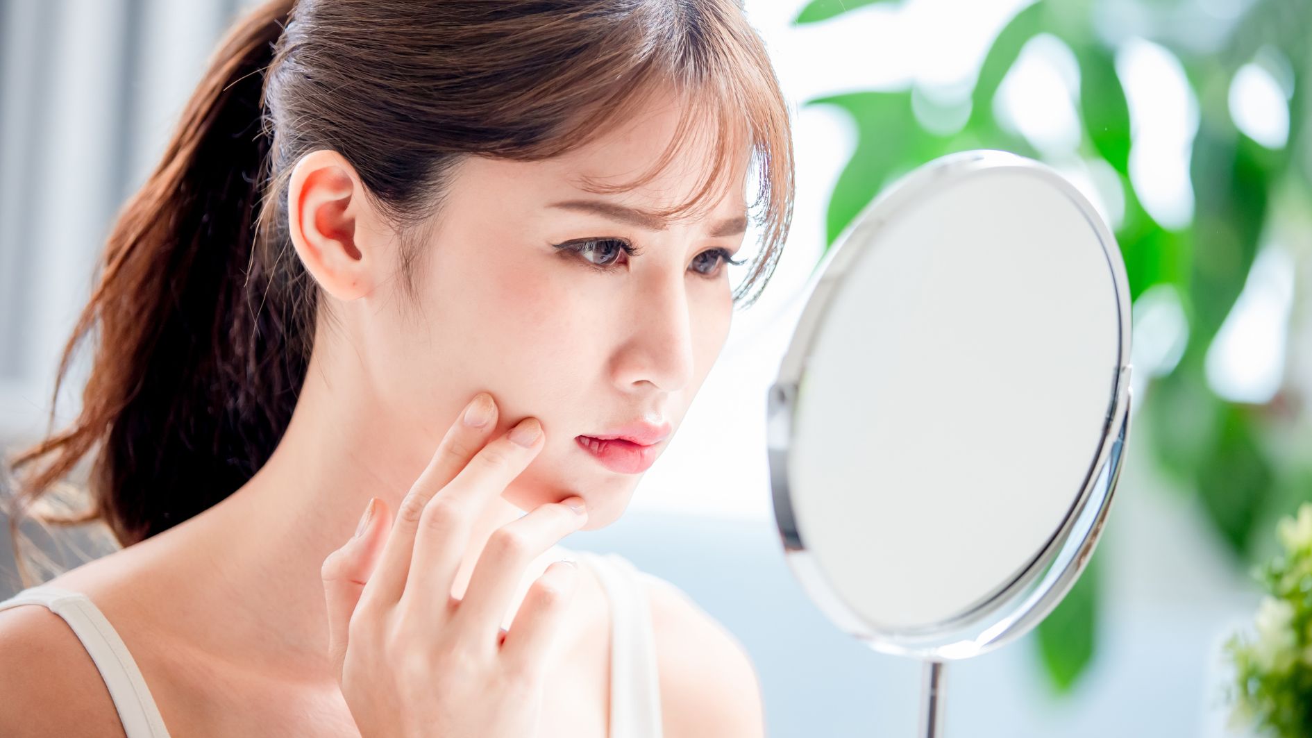 dung-kem-duong-ban-dem-cho-ban-ngay-loi-hay-hai-3