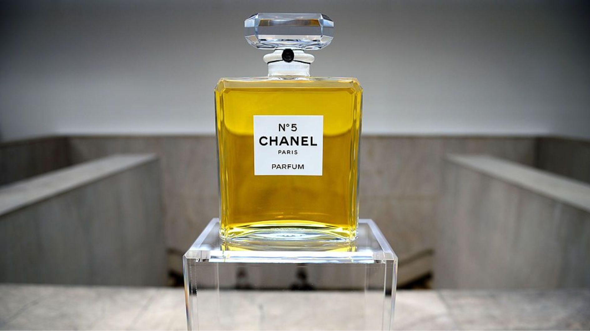 tranh-cai-xoay-quanh-nhung-thanh-phan-nuoc-hoa-co-nguon-goc-tu-dong-vat-5