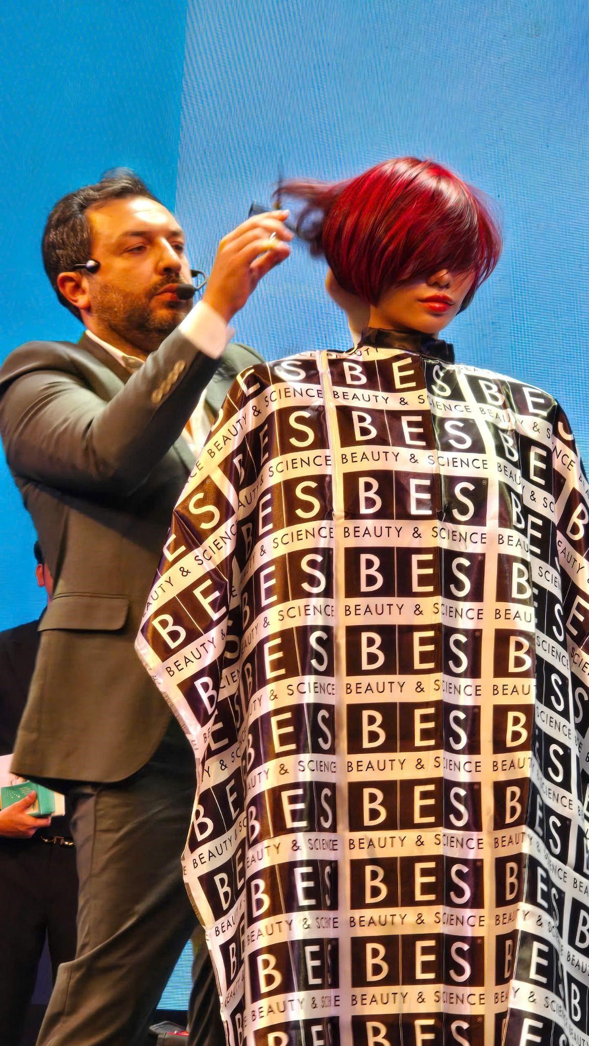 bo-suu-tap-toc-pura-ke-cau-chuyen-ve-5-nguyen-to -3