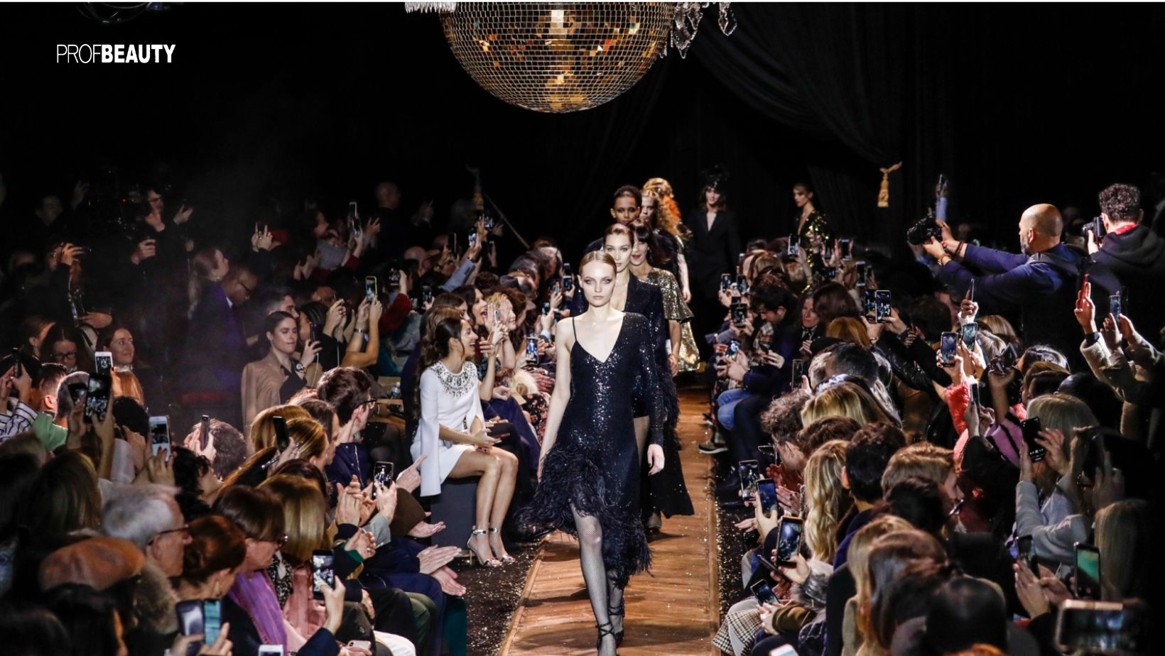 CFDA công bố lịch trình sơ bộ Tuần lễ Thời trang New York Xuân/Hè 2026