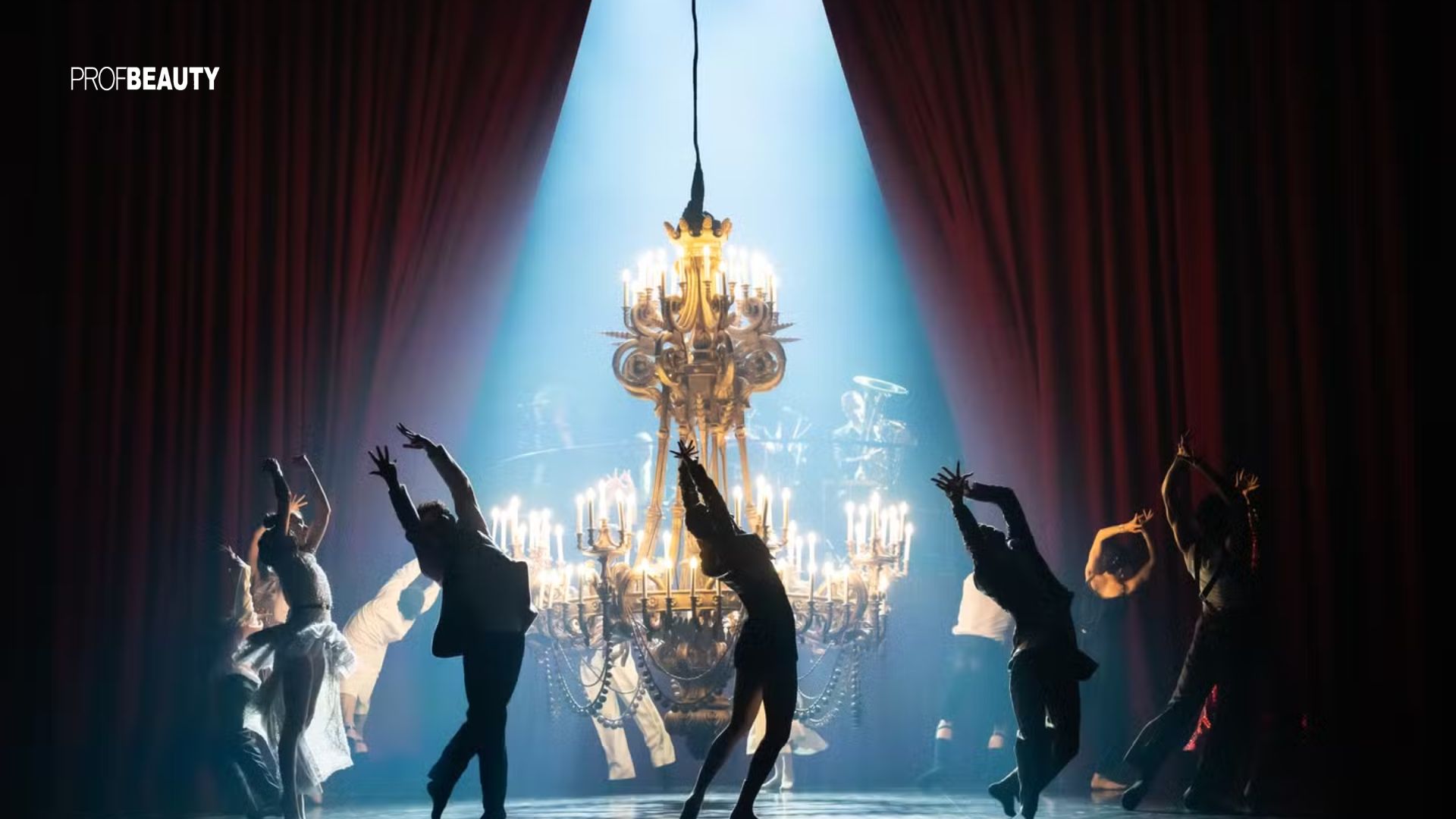 Chanel đưa haute couture bước vào sàn diễn múa đương đại Red Carpet