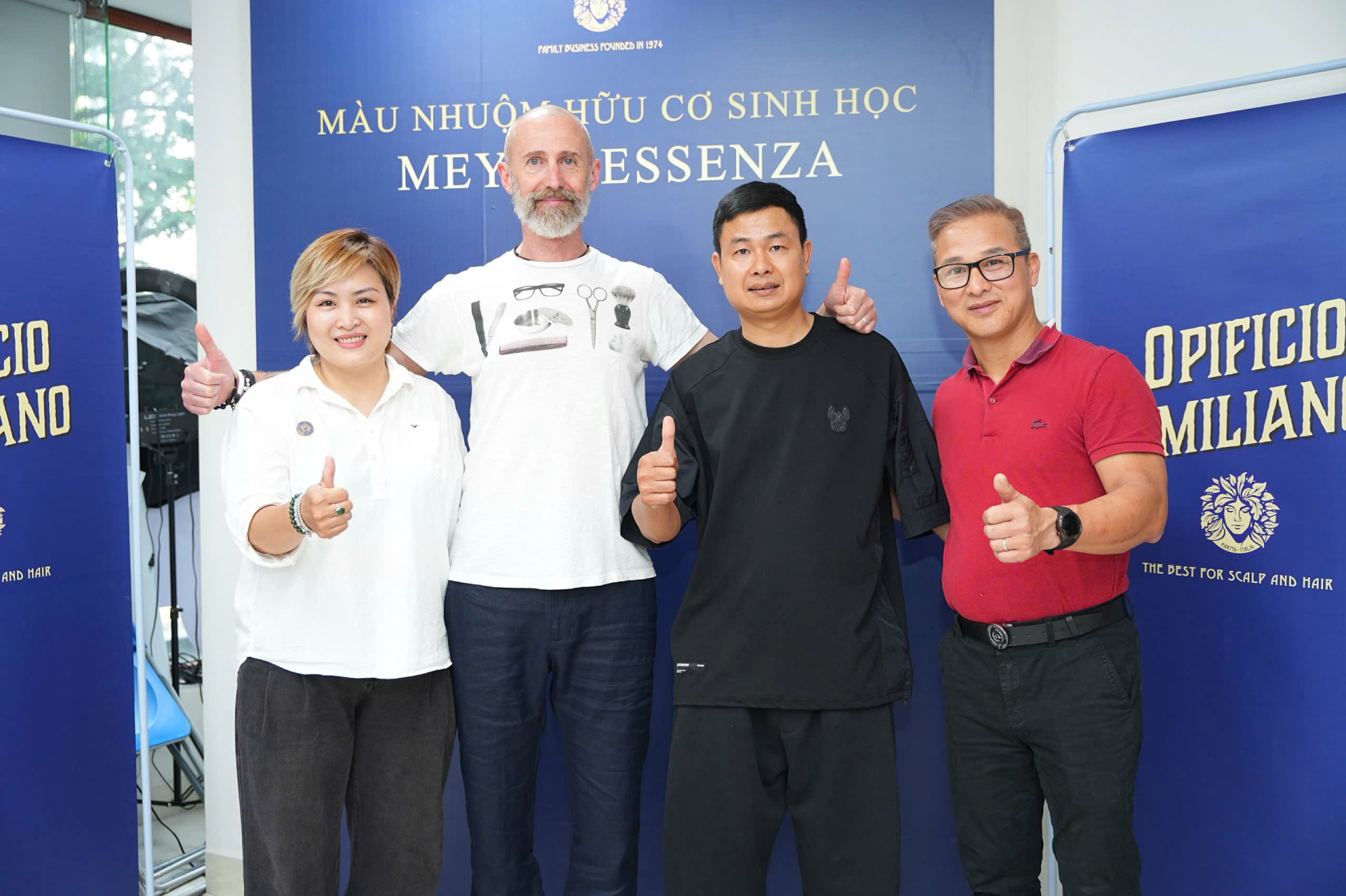 chuyen-gia-y-mang-bi-mat-mau-nhuom-sinh-hoc-den-viet-nam-chuan-bi-cho-man-ra-mat-mau-nhuom-meyen-essenza-1