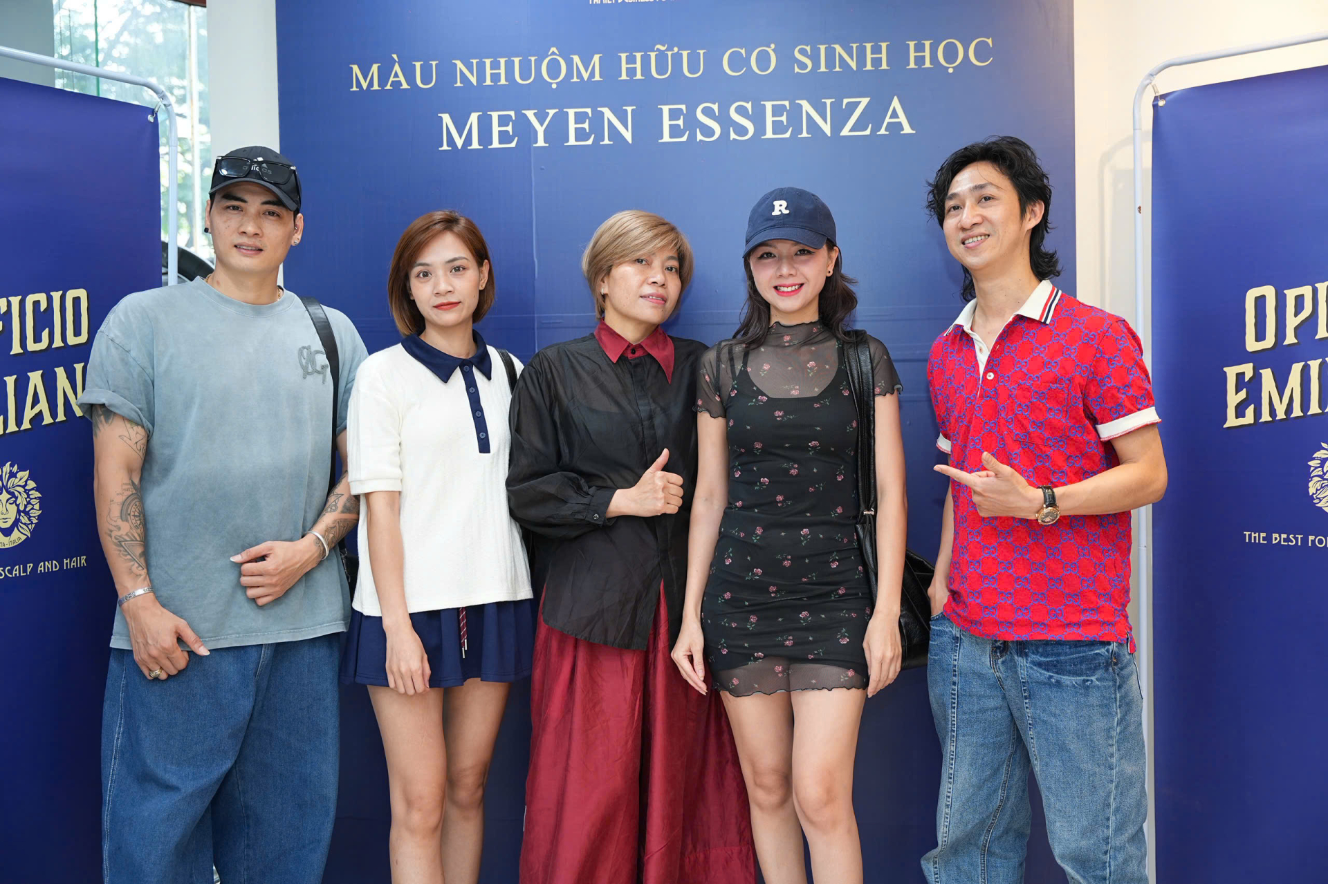 chuyen-gia-y-mang-bi-mat-mau-nhuom-sinh-hoc-den-viet-nam-chuan-bi-cho-man-ra-mat-mau-nhuom-meyen-essenza-7