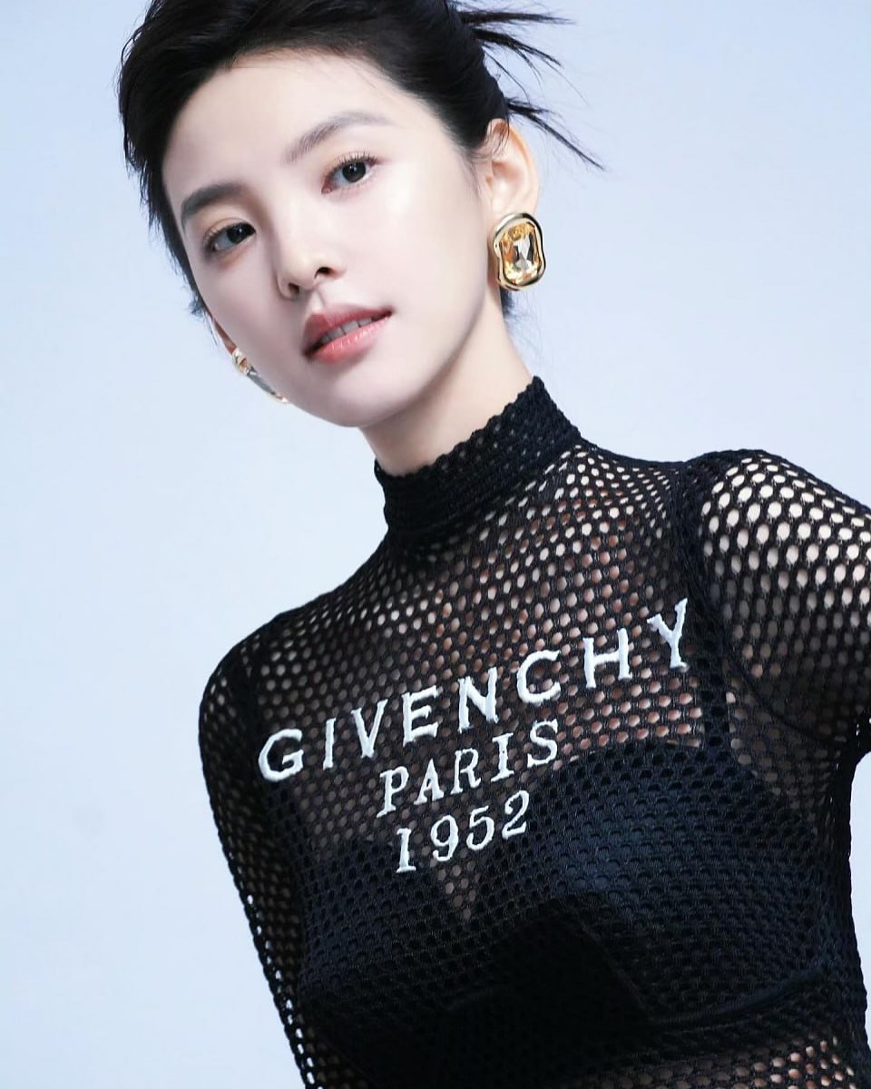 givenchy-cong-bo-chuong-nhuoc-nam-la-dai-su-thuong-hieu-moi-1