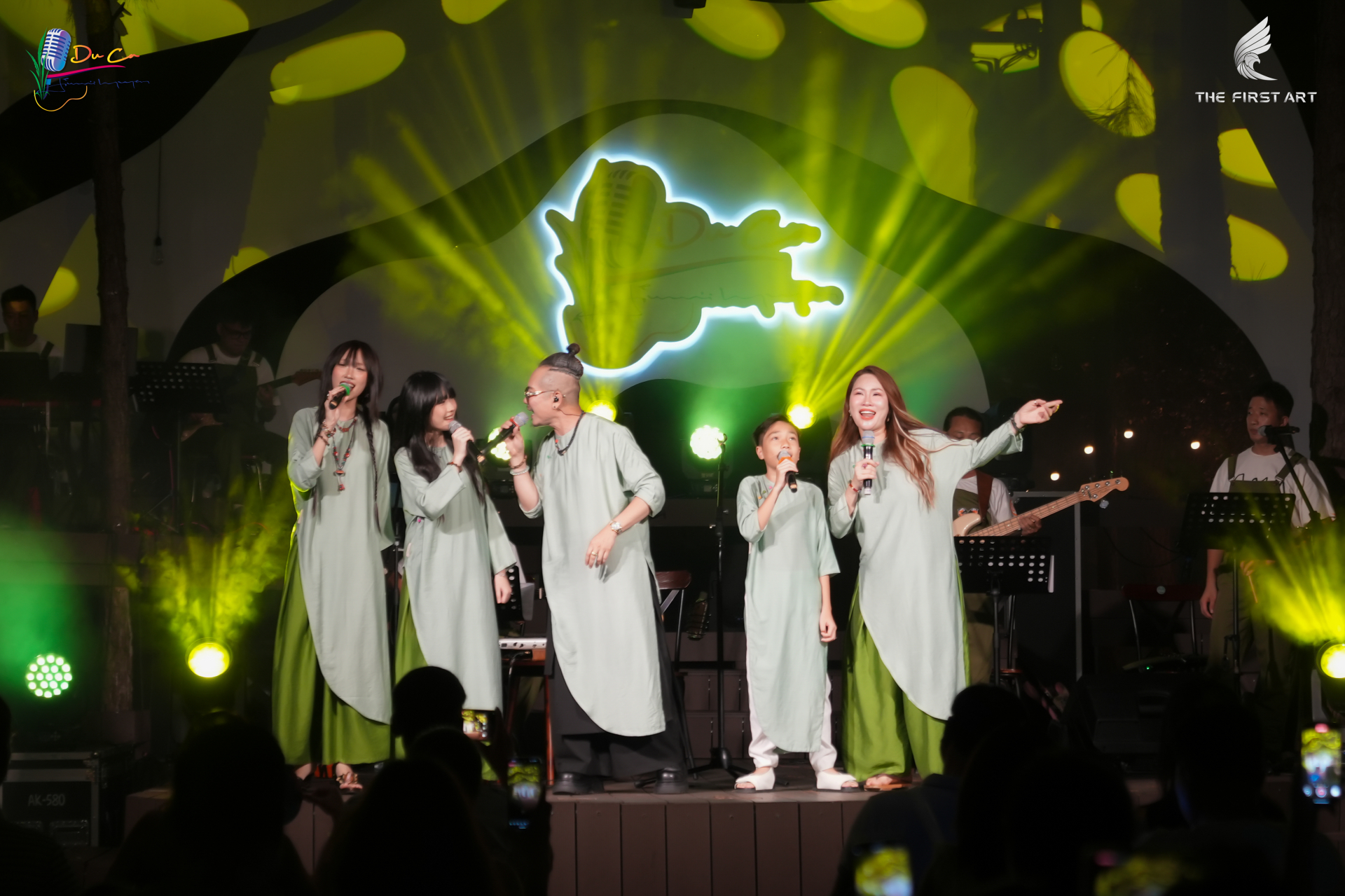 jimmii-nguyen-gui-loi-tri-an-den-que-huong-qua-dem-du-ca-3-5