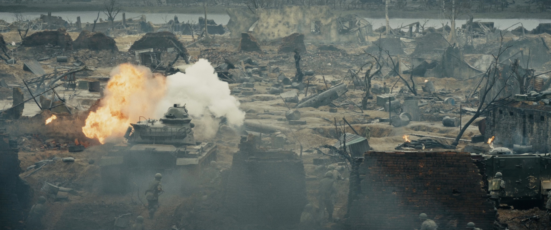 mua-do-ban-truong-ca-bi-trang-ve-81-ngay-dem-thanh-co-quang-tri-3