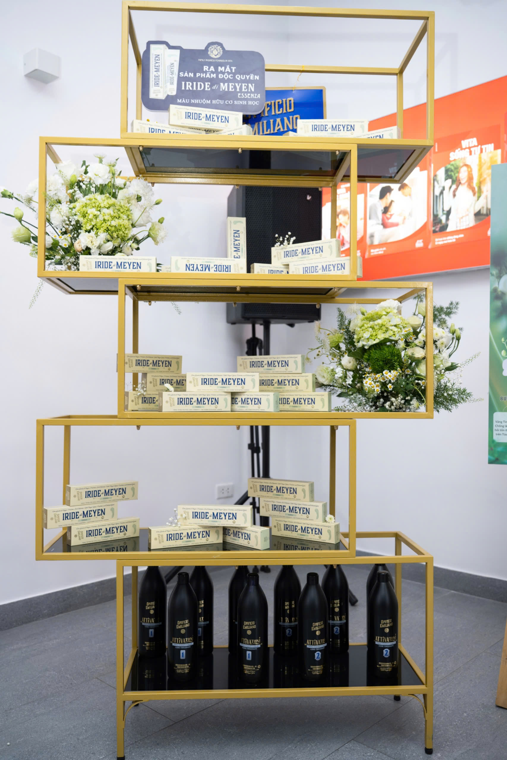 ra-mat-mau-nhuom-meyen-essenza-loi-hoi-dap-nhan-van-tu-nuoc-y-danh-cho-ve-dep-ben-vung