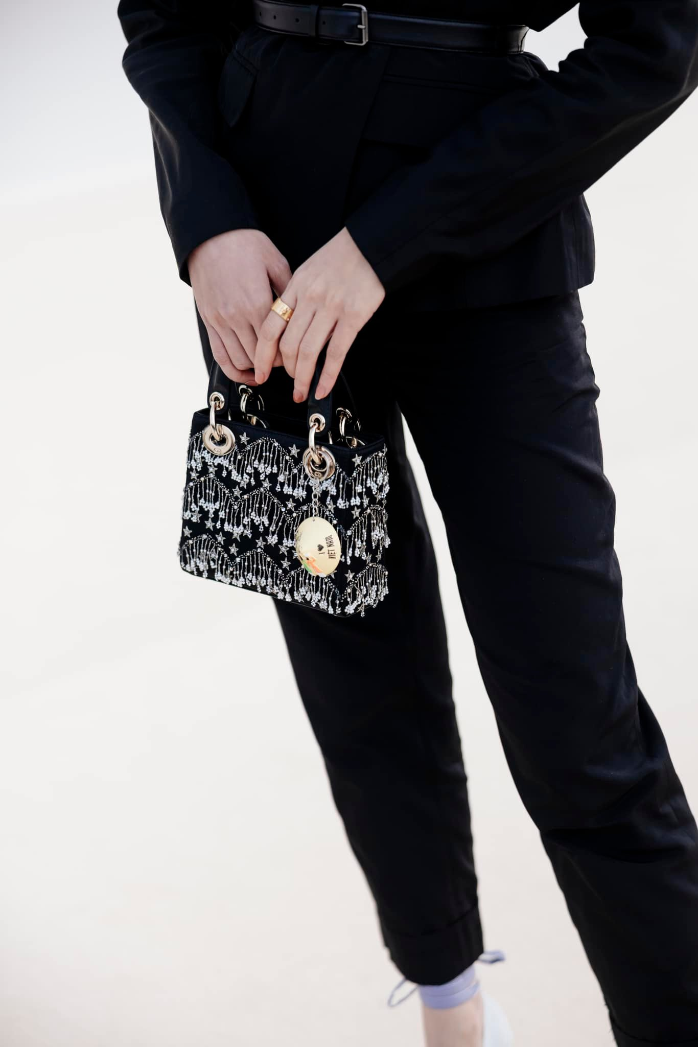 thuy-tien-lan-dau-xuat-hien-tai-show-dior-voi-vai-tro-friend-of-house-6