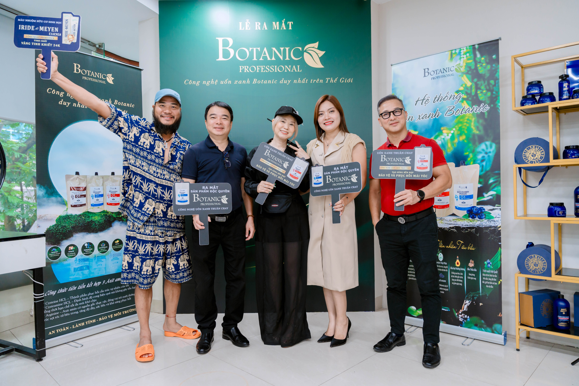 tim-kiem-giai-phap-uon-thuan-chay-an-toan-cung-botanic-vegan-perm-8