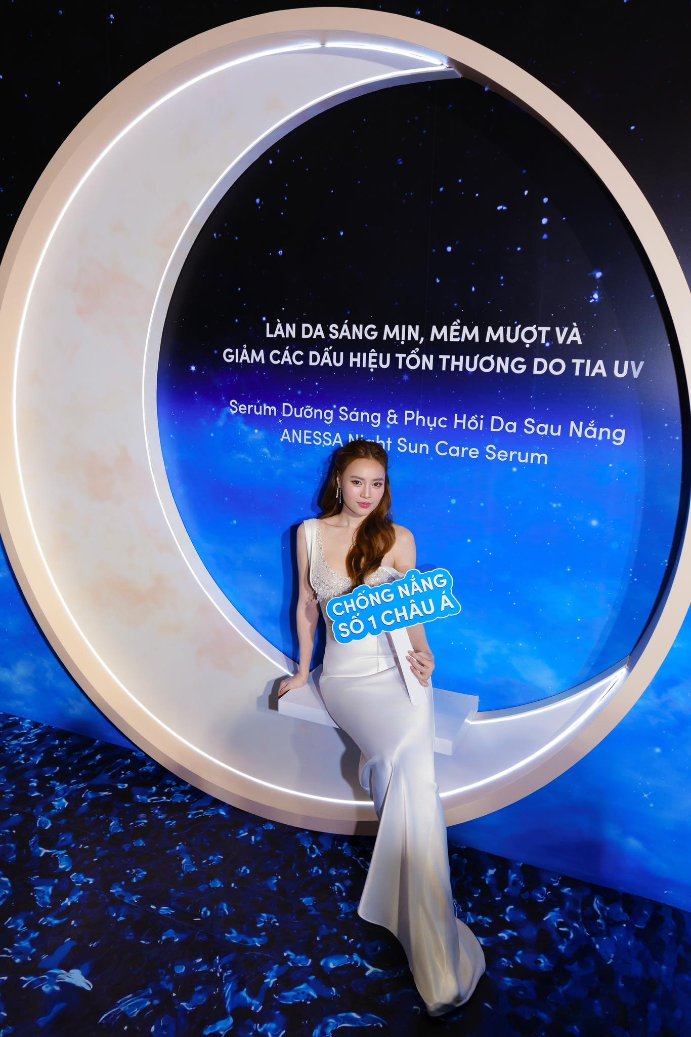 trai-nghiem-kem-chong-nang-anessa-cung-anh-tu-lan-ngoc-hoang-yen-chibi-10