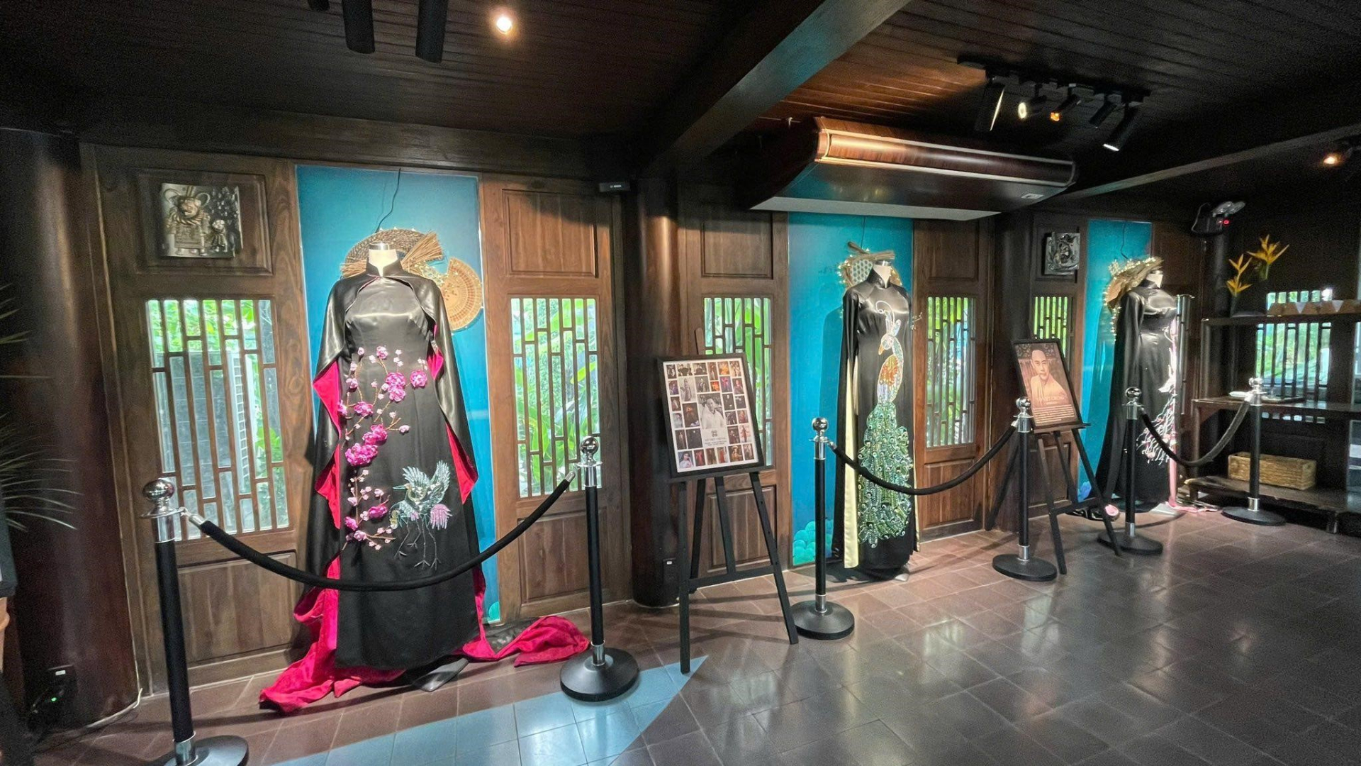 vo-viet-chung-ra-mat-50-mua-hoa-khi-ao-dai-ke-chuyen-50-nam-hoa-binh-2