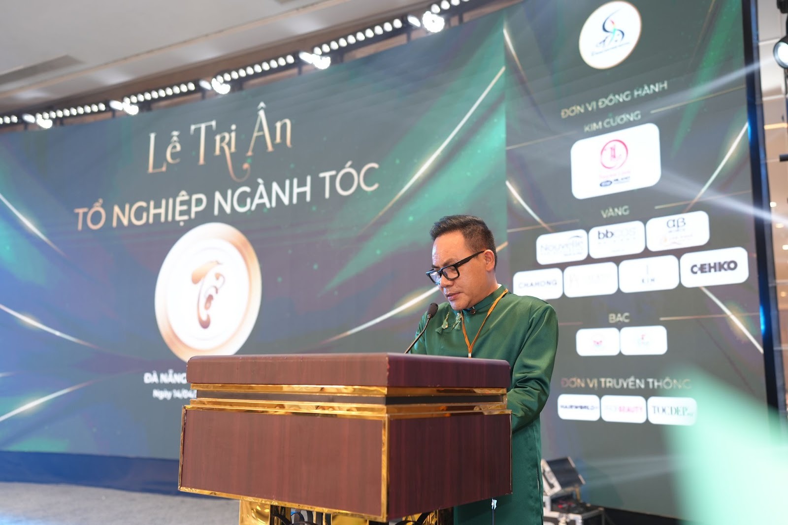 le-tri-an-to-nghiep-2025-dau-an-van-hoa-nghe-toc-tu-clb-toc-song-han-12