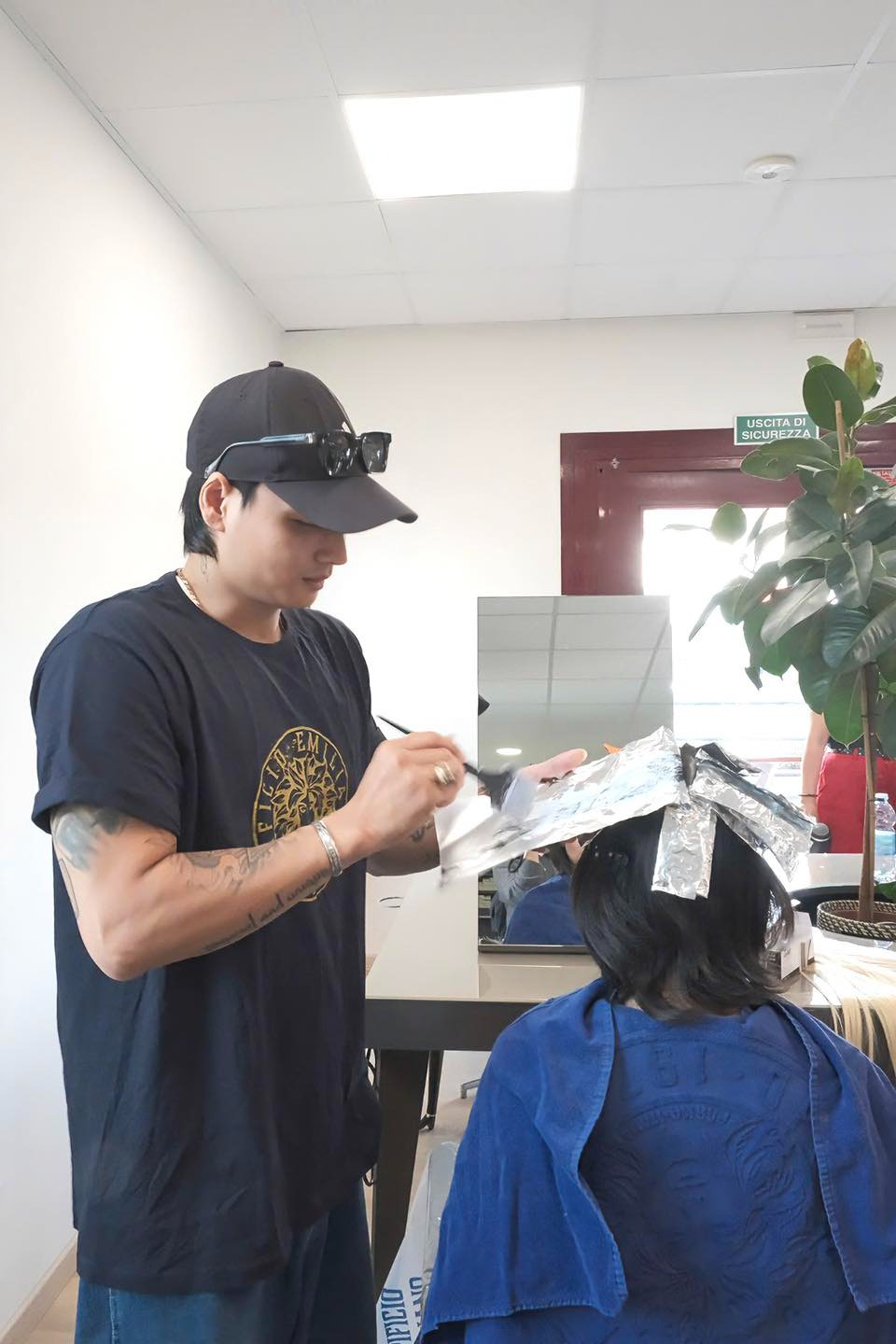 mau-nhuom-huu-co-meyen-essenza-tro-thu-dac-luc-cua-cac-nha-tao-mau-viet-nam-tai-hairshow-prospettive-party-2025-8