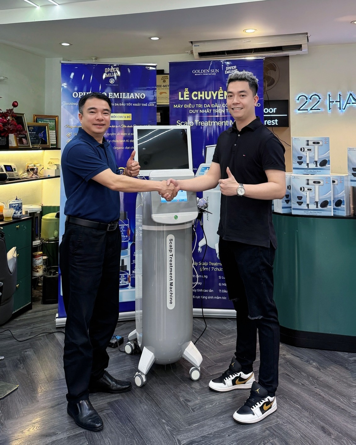 may-dieu-tri-da-dau-cong-nghe-cao-scalp-treatment-machine-chinh-thuc-co-mat-tai-22-hairlab-3