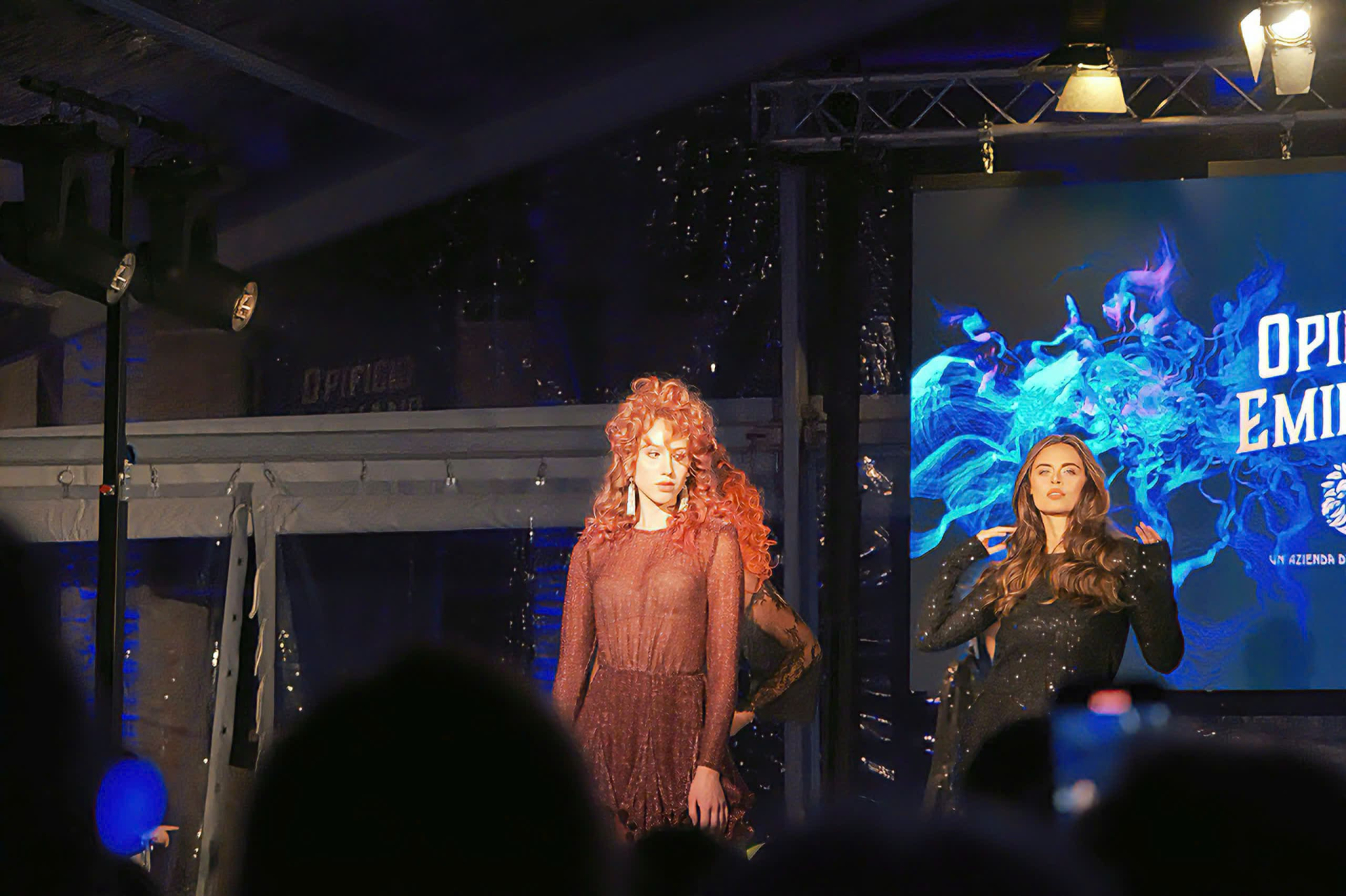 nghe-thuat-toc-viet-vuon-xa-dau-an-viet-nam-tai-hairshow-prospettive-party-2025-1-min