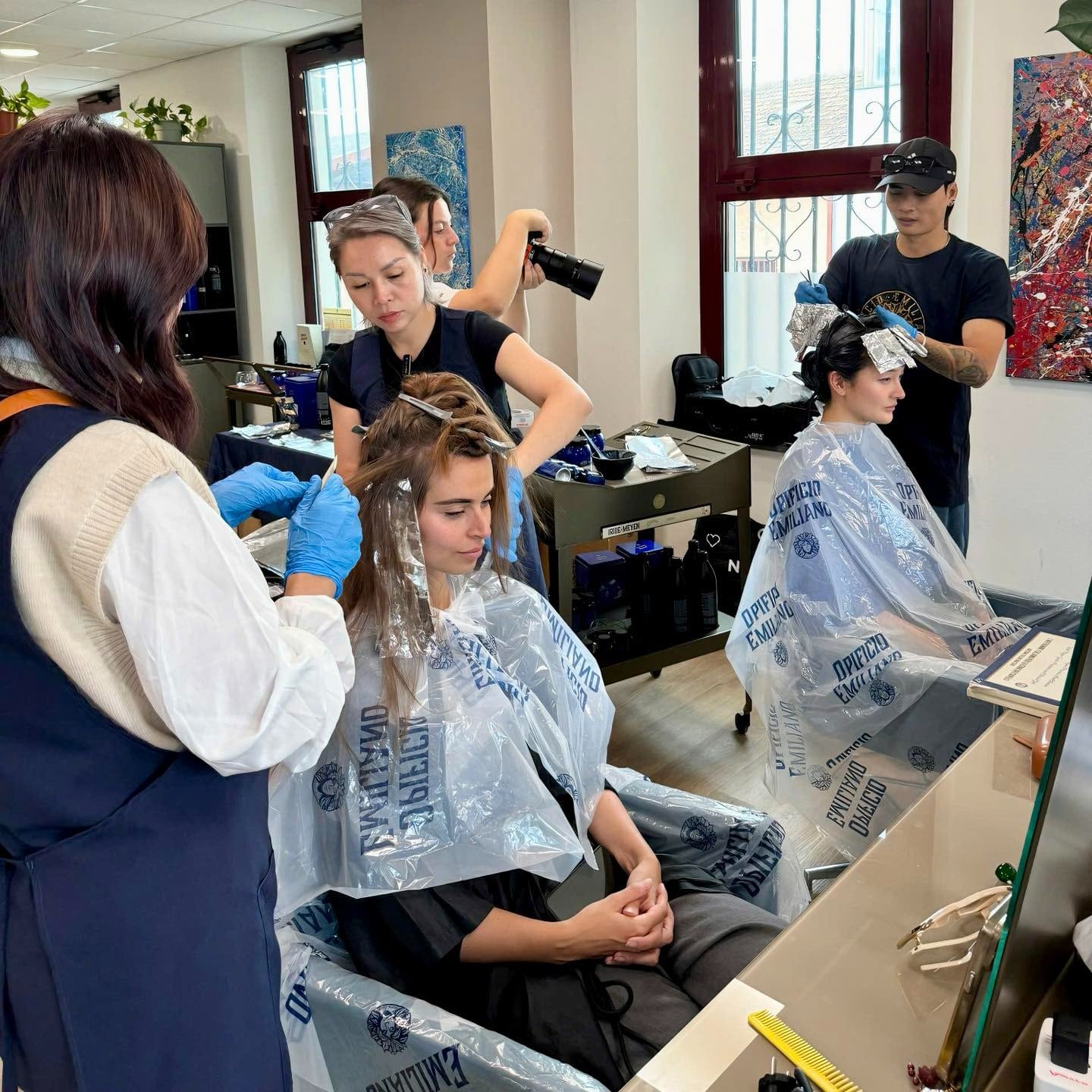 nghe-thuat-toc-viet-vuon-xa-dau-an-viet-nam-tai-hairshow-prospettive-party-2025-10-min