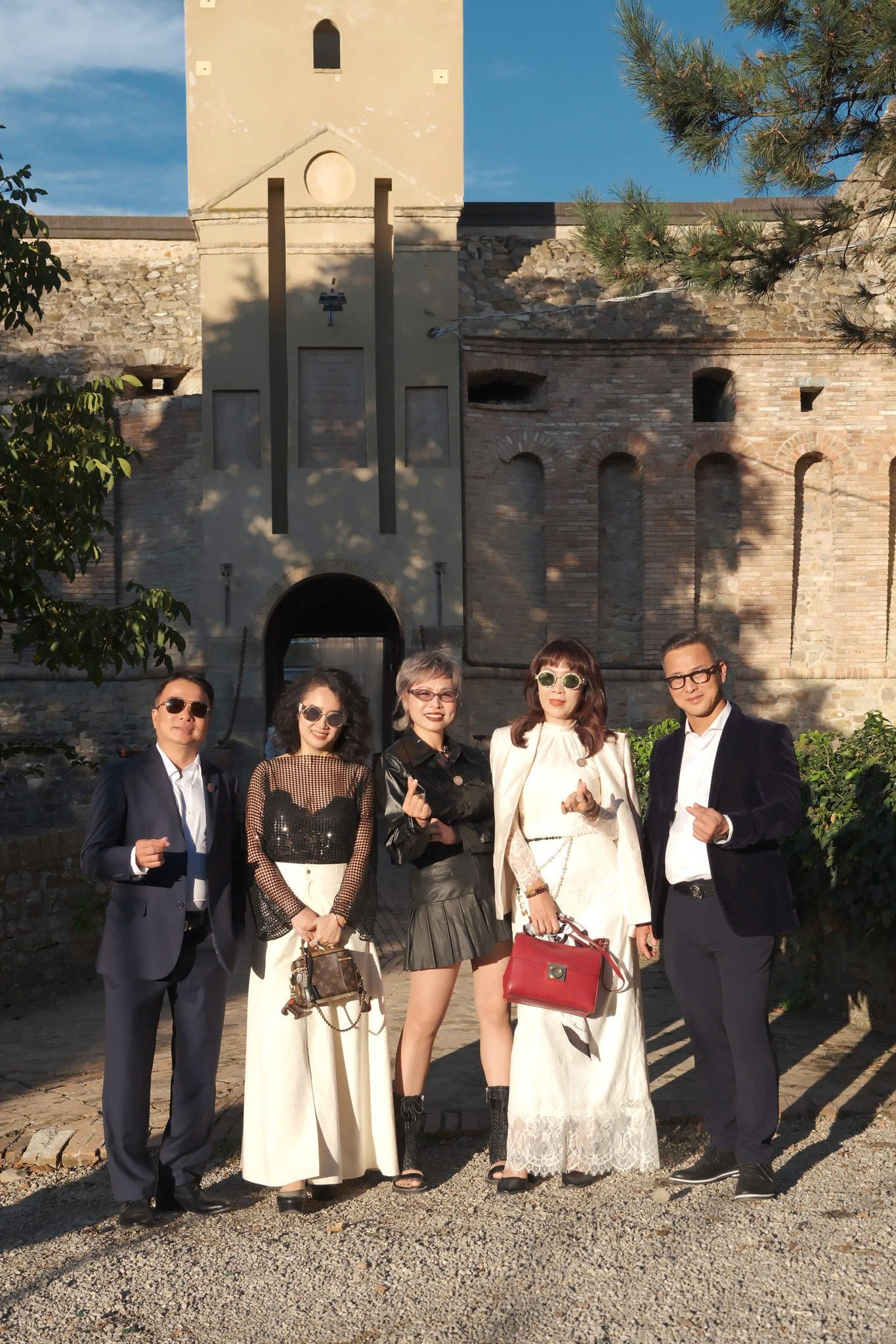 nghe-thuat-toc-viet-vuon-xa-dau-an-viet-nam-tai-hairshow-prospettive-party-2025-7