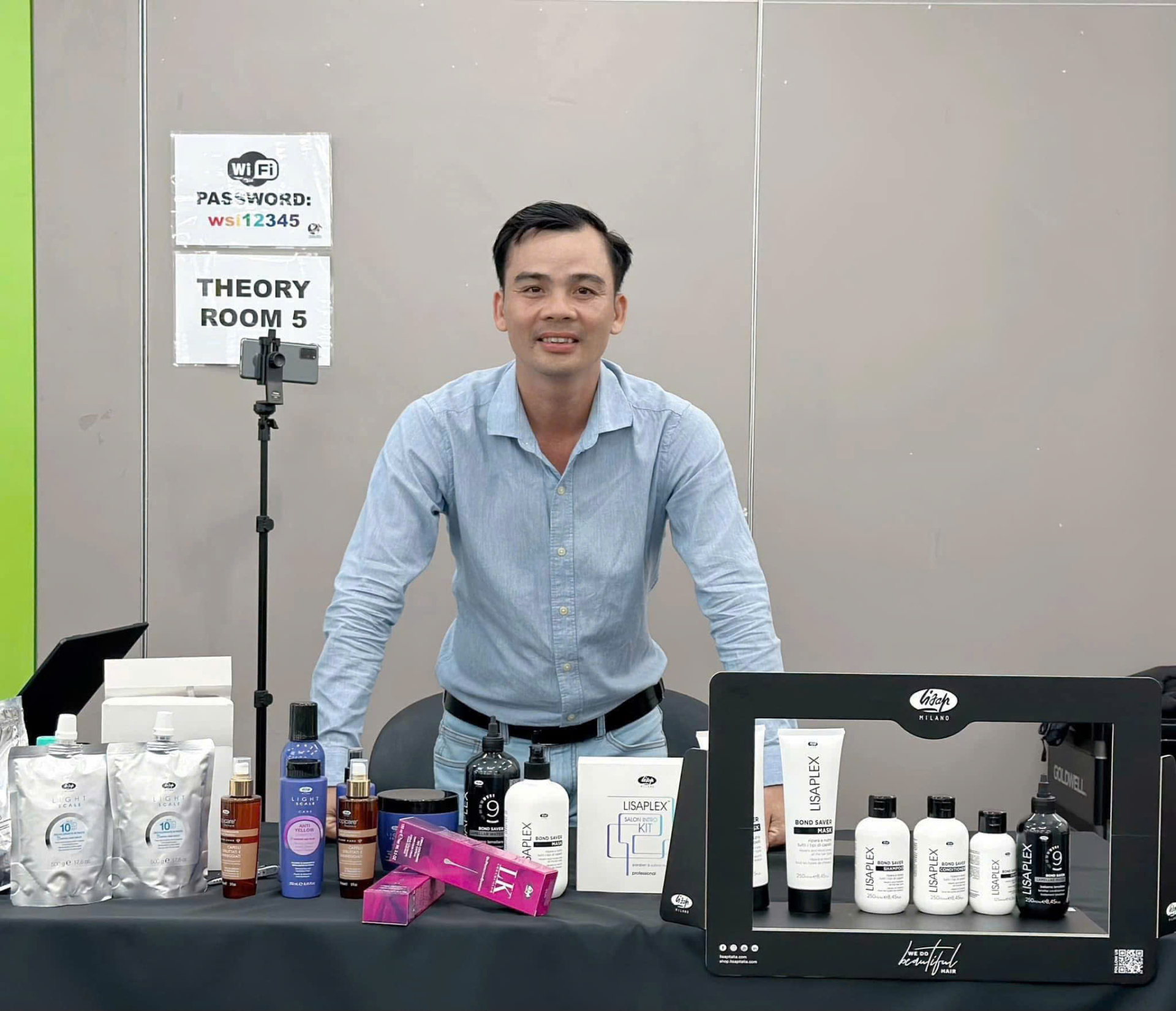 thanh-linh-lisap-milano-nha-tai-tro-kim-cuong-dong-hanh-tron-ven-voi-nganh-toc-mien-trung-9