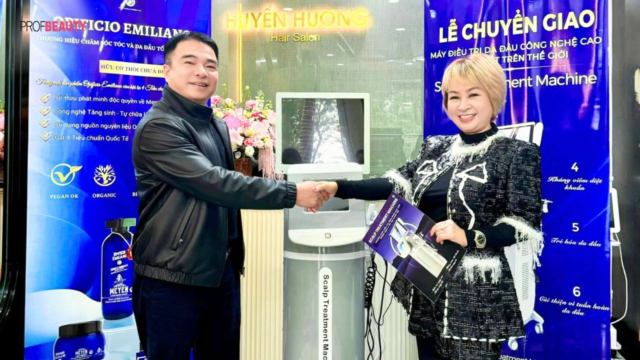 Huyền Hương Hair Salon đón đầu xu hướng trị liệu da đầu hiện đại