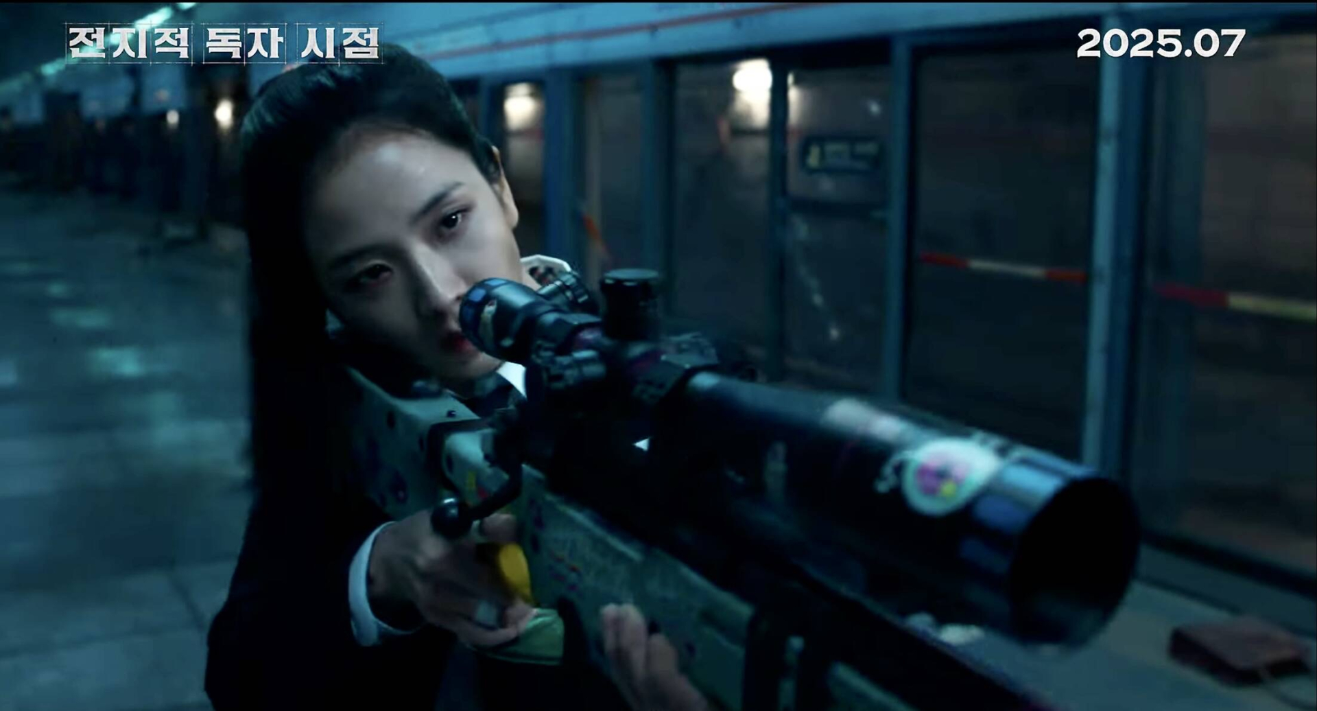 jisoo-but-pha-voi-vai-dien-nu-chien-binh-trong-toan-tri-doc-gia-1