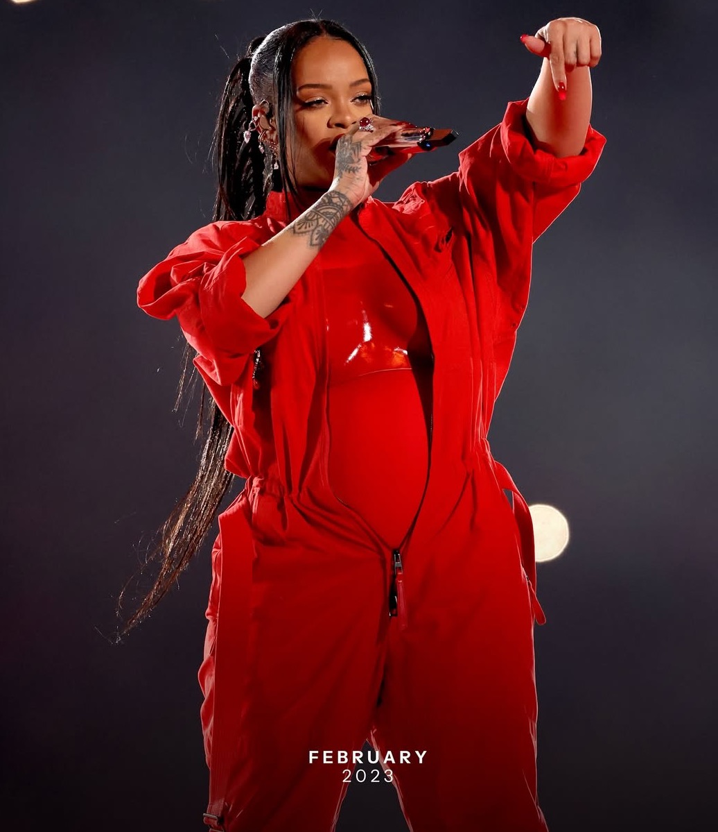 khi-bung-bau-tro-thanh-mon-trang-suc-dat-gia-nhat-rihanna-khien-the-gioi-sung-sot-5