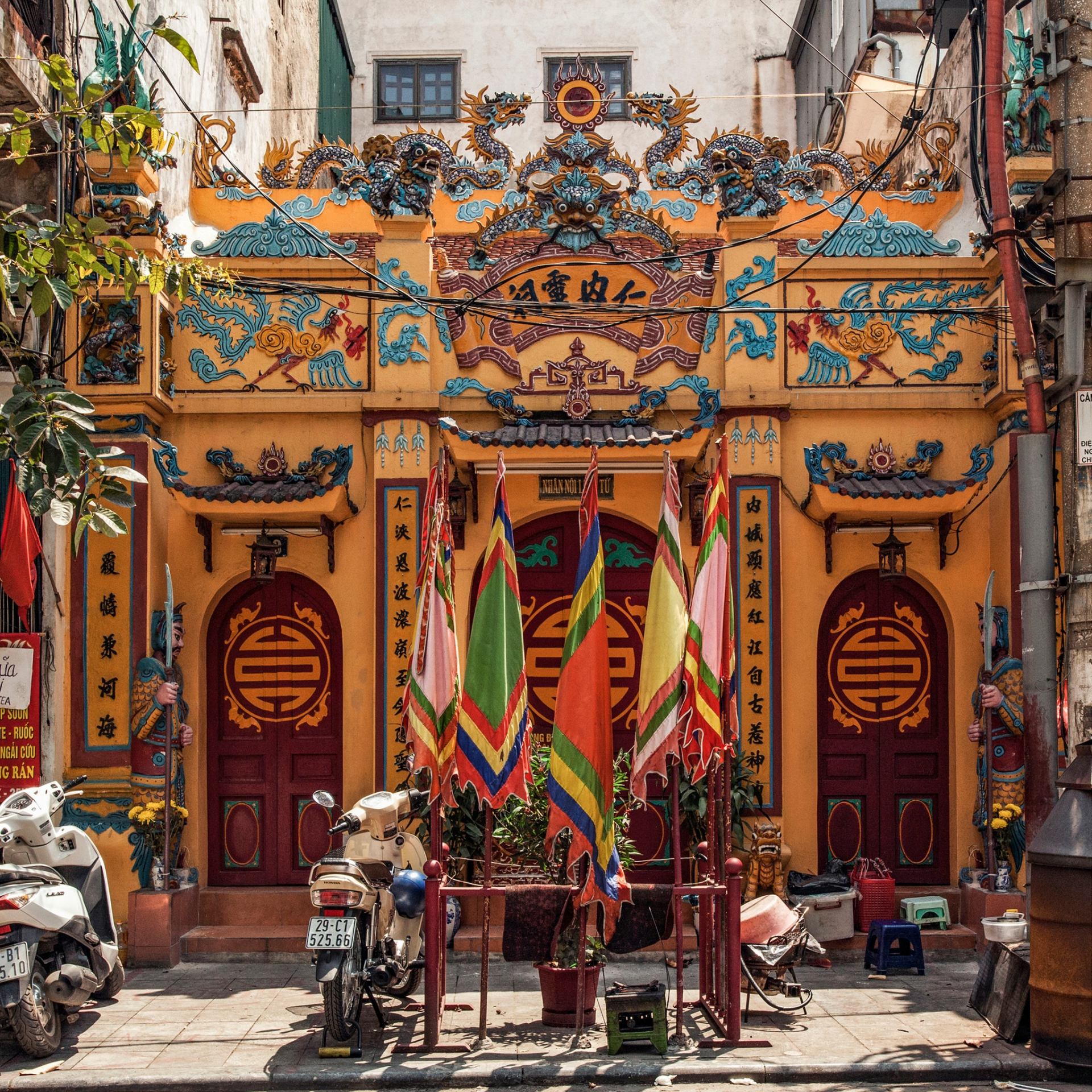 mua-thu-ha-noi-ve-dep-lang-tham-cua-pho-phuong-qua-gio-heo-may-va-la-vang-3