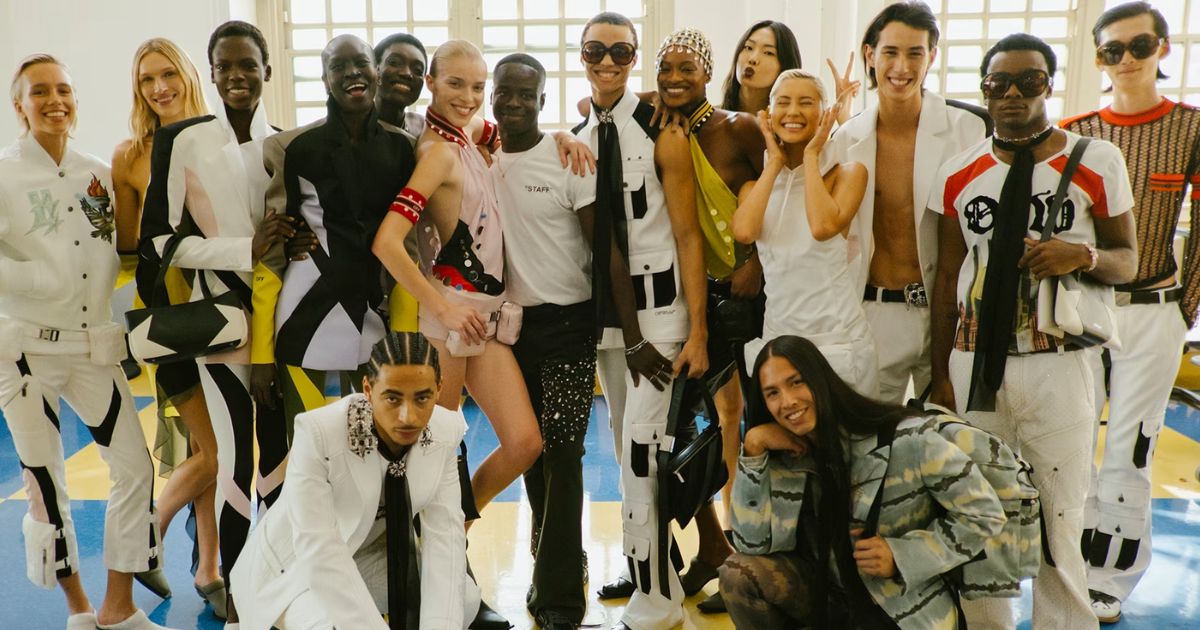 off-white-xuan-h-2026-Pop-Romance-su-lang-man-phong-khoang-tu-di-san-duong-pho-new-york-7