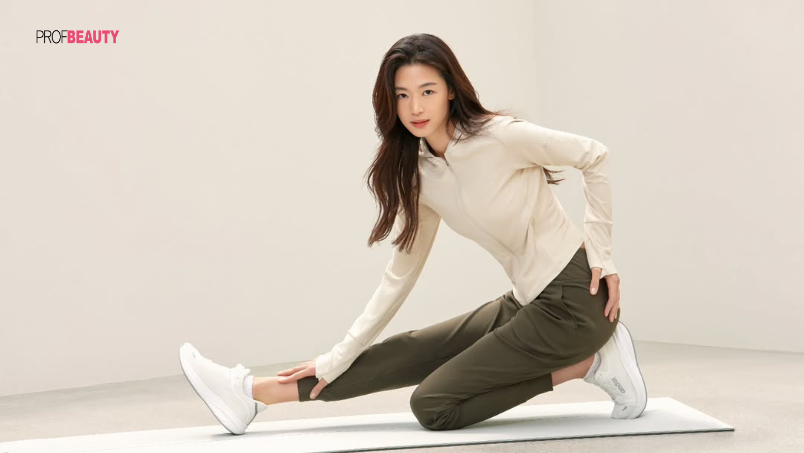 Bí quyết giữ dáng săn chắc như mợ chảnh Jun Ji Hyun ở tuổi 44