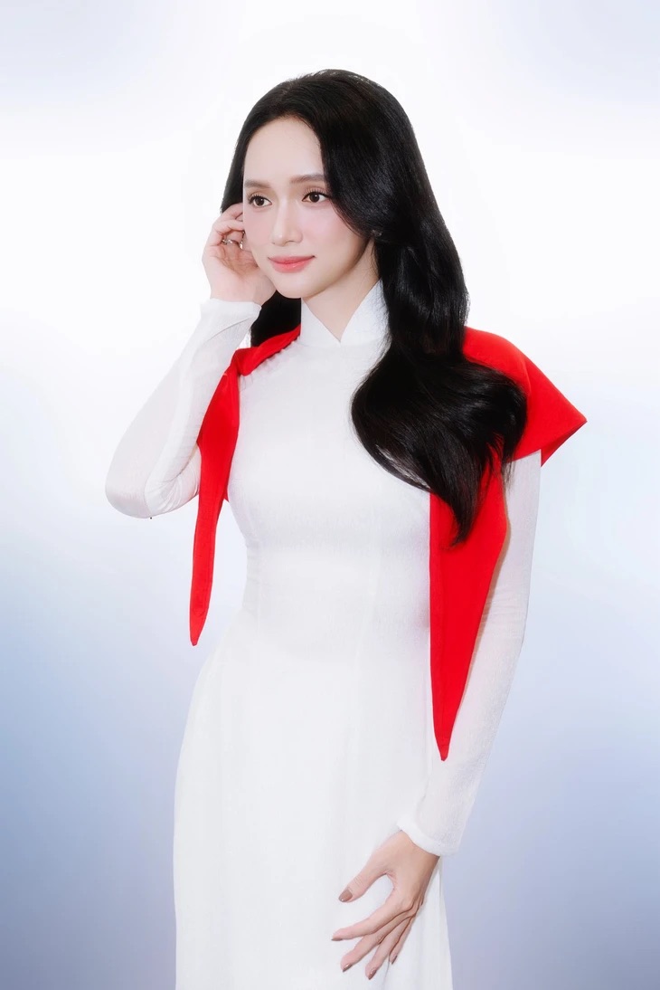 2-huong-giang-va-uoc-mo-thoi-ao-trang-tai-miss-universe