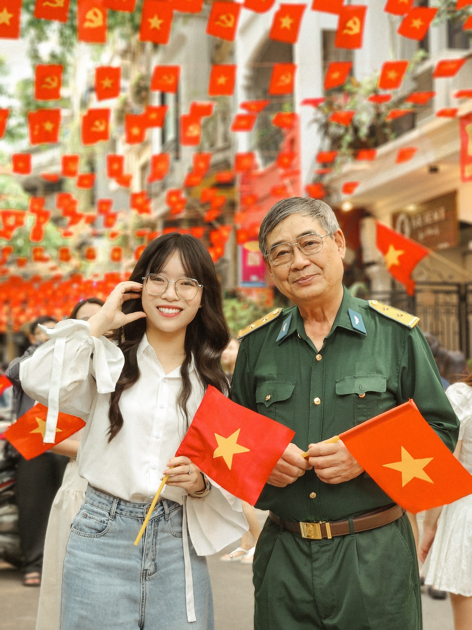 ha-noi-ruc-co-hoa-tung-bung-khi-the-mung-80-nam-quoc-khanh-12