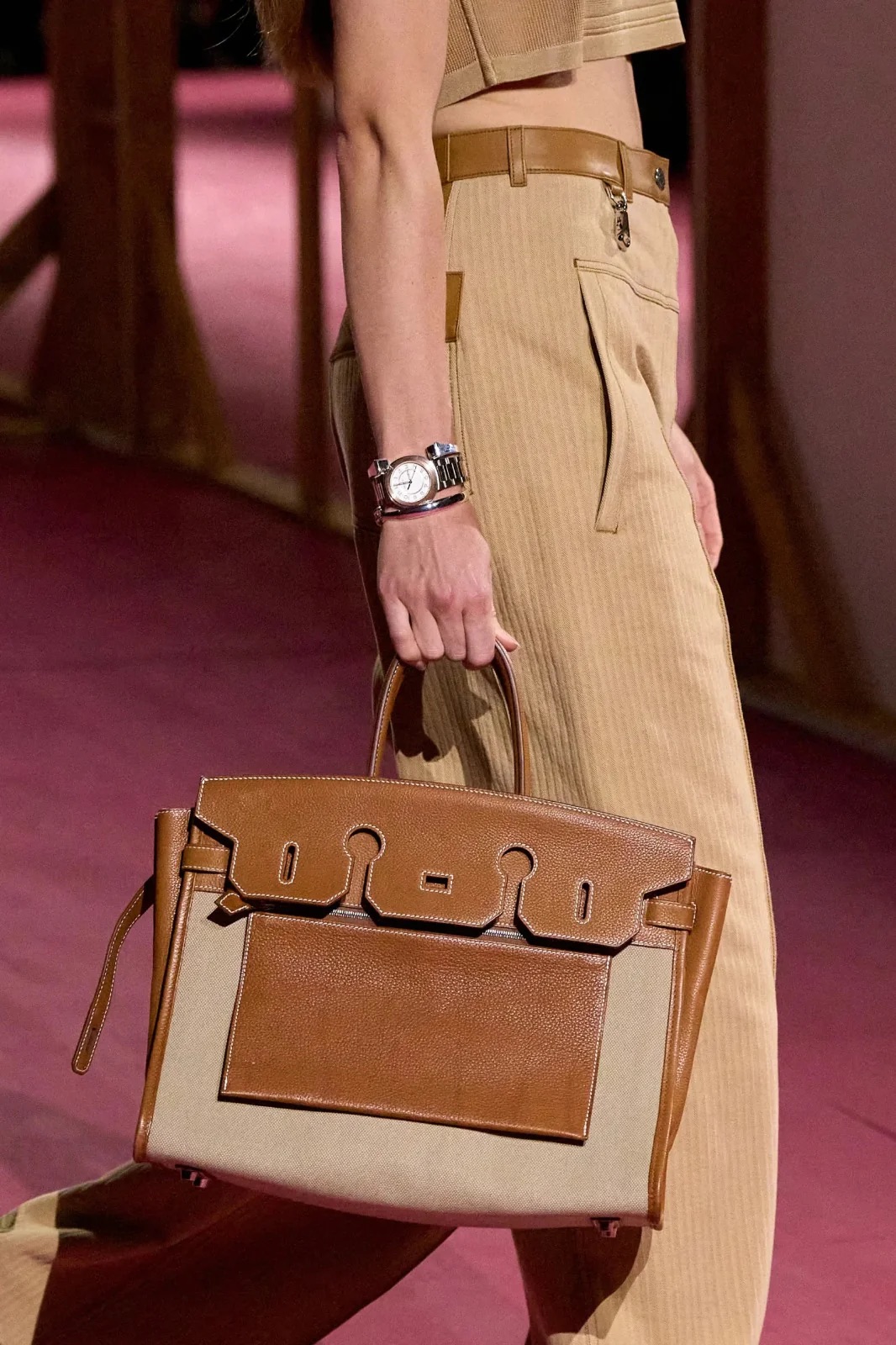 Hermes-ss26-ngon-ngu-cua-su-sang-trong-tinh-lang-5