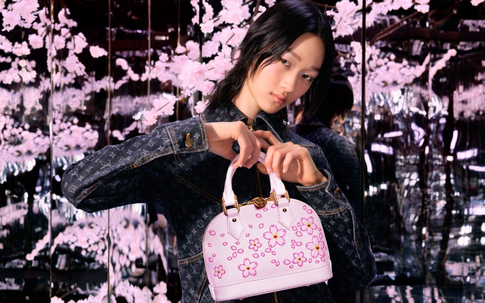 louis-vuitton-x-takashi-murakami-hoi-sinh-huyen-thoai-cherry-blossom-sau-hai-thap-ky-2