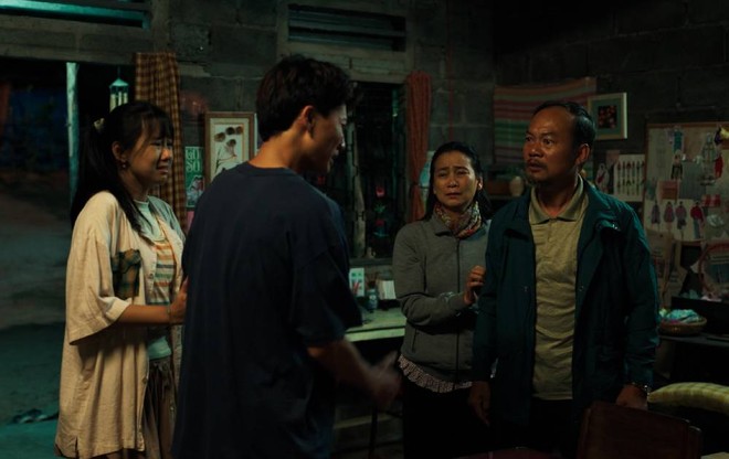 ly-hai-tro-lai-man-anh-rong-voi-lat-mat-8-vong-tay-nang-cham-den-gioi-tre-thau-hieu-bac-cha-me-2