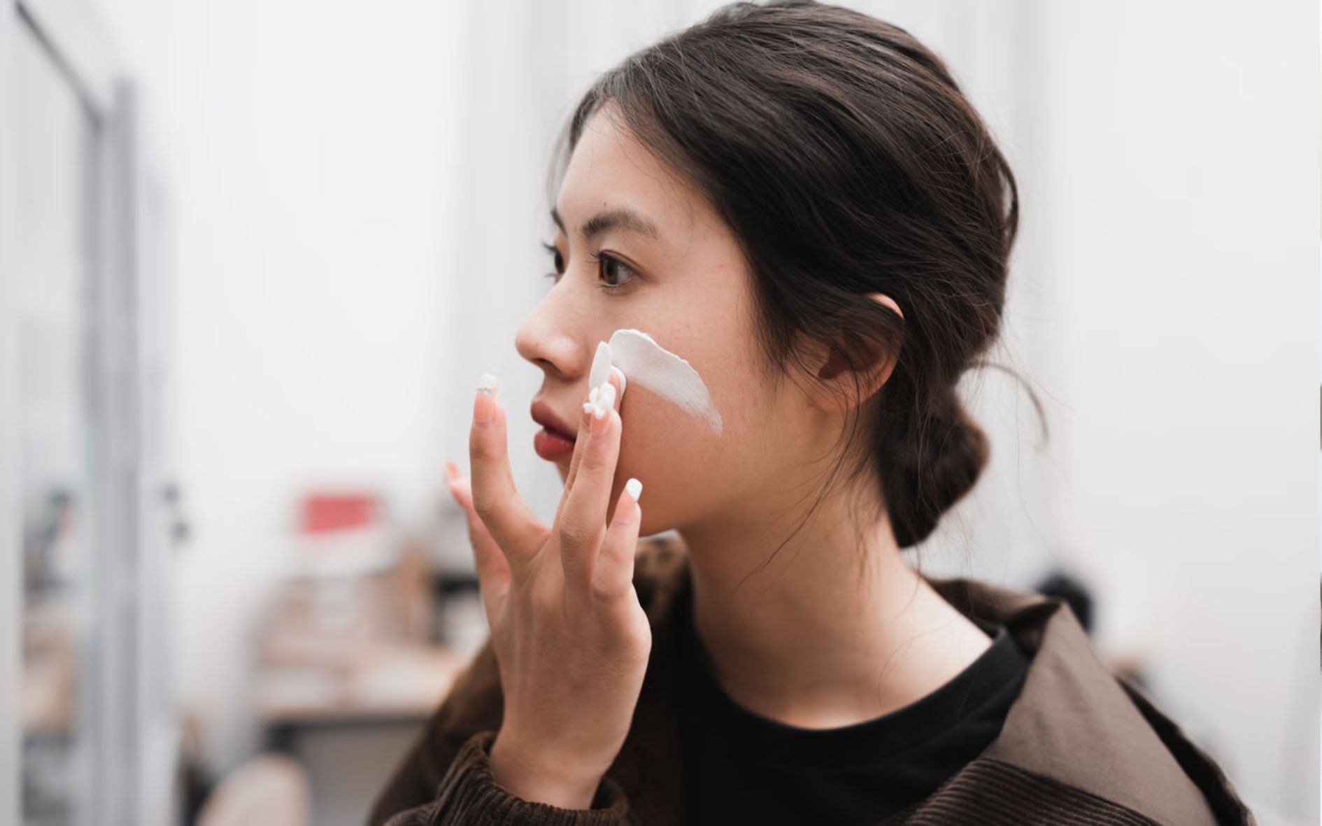 nara-smith-mach-dung-mo-bo-tri-cham-chuyen-gia-da-lieu-noi-gi-3