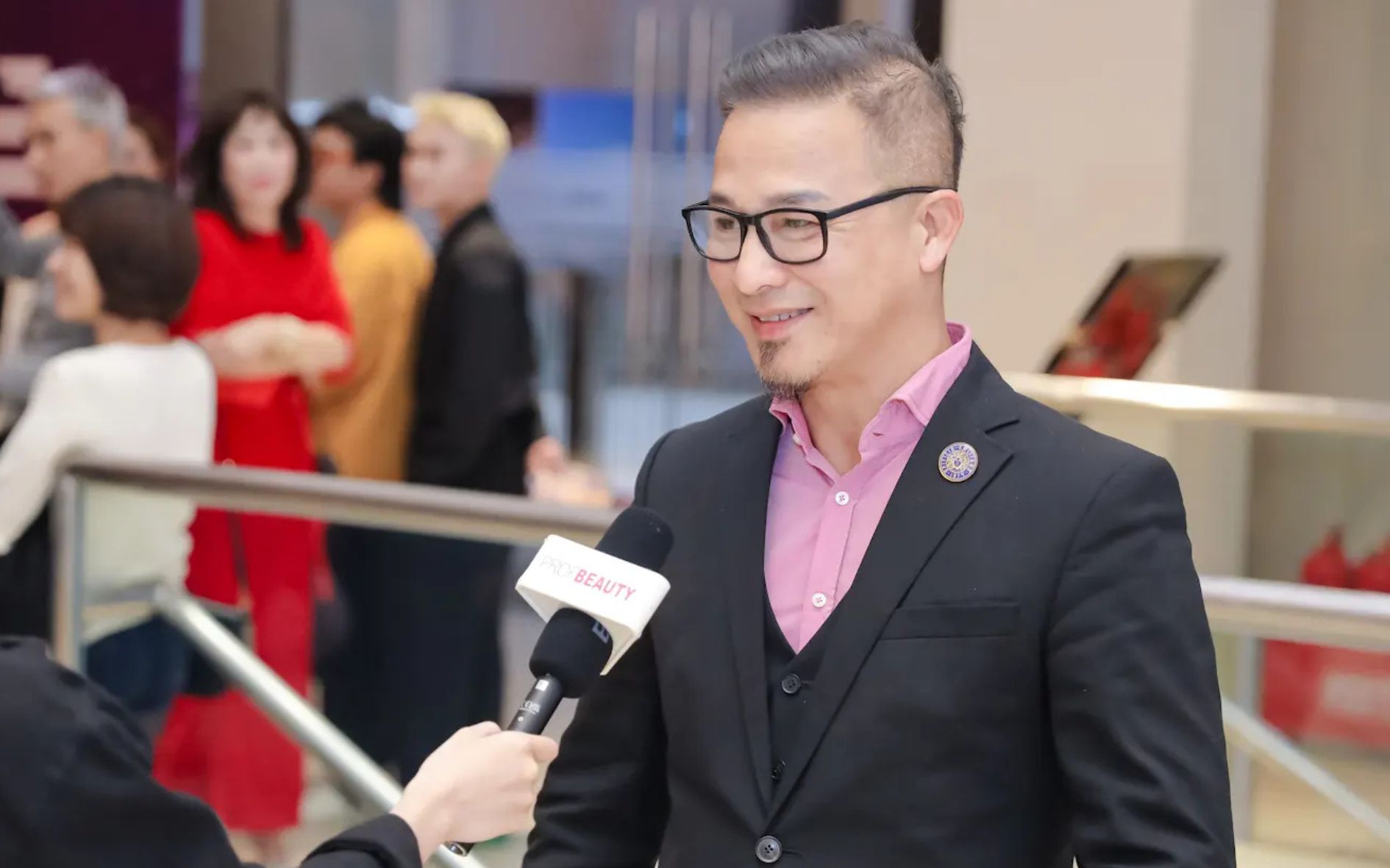 opificio-emiliano-dau-an-vang-son-tai-vnba-beauty-awards-2025-5