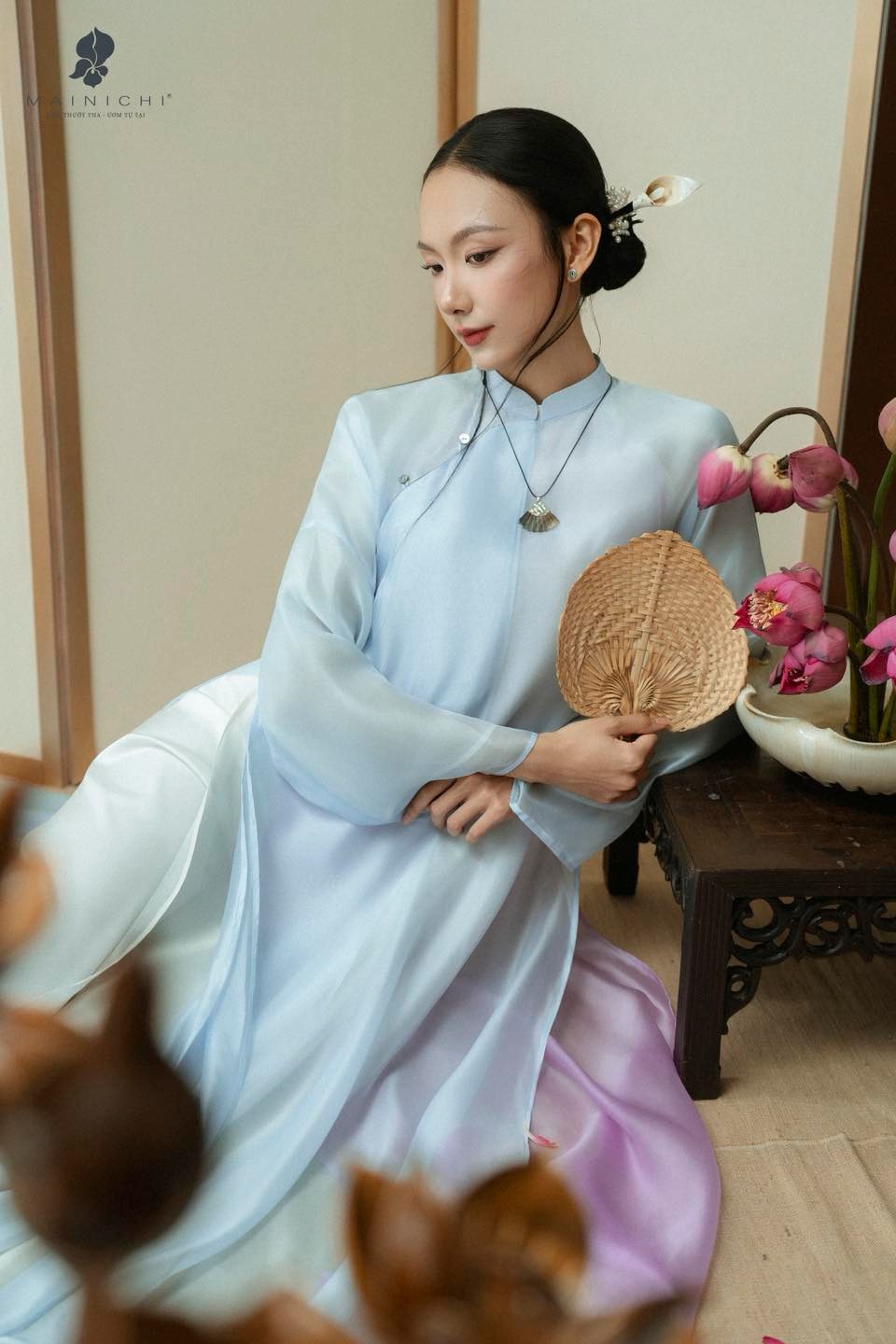 bst-ao-dai-diep-hy-hoa-y-dang-xuan-hien-huu-trong-nhung-khoanh-khac-binh-di-12