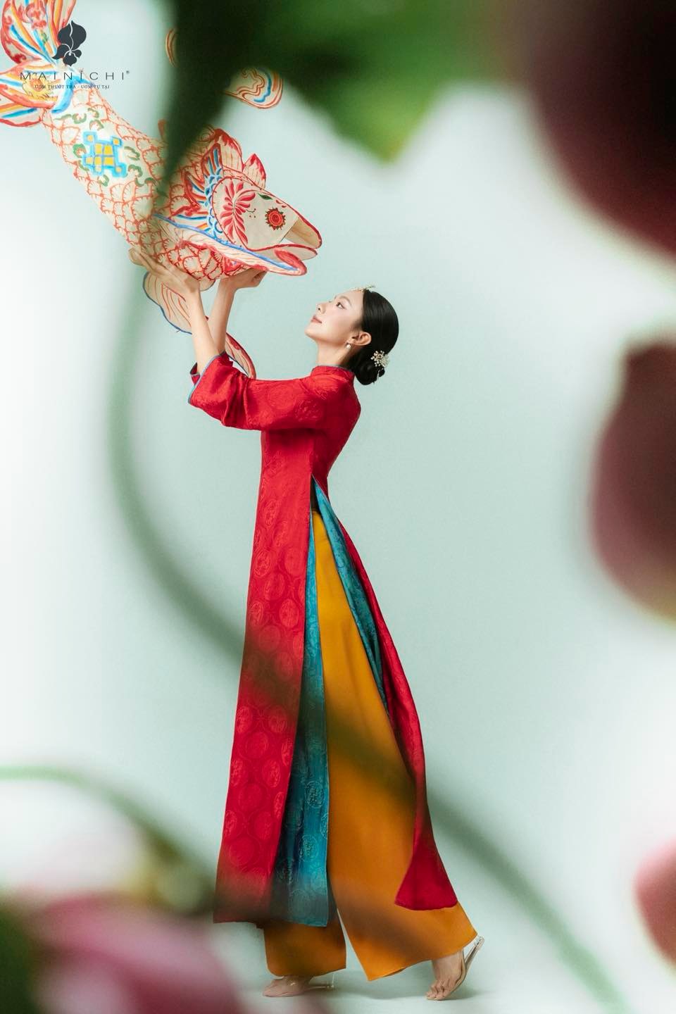 bst-ao-dai-diep-hy-hoa-y-dang-xuan-hien-huu-trong-nhung-khoanh-khac-binh-di-8