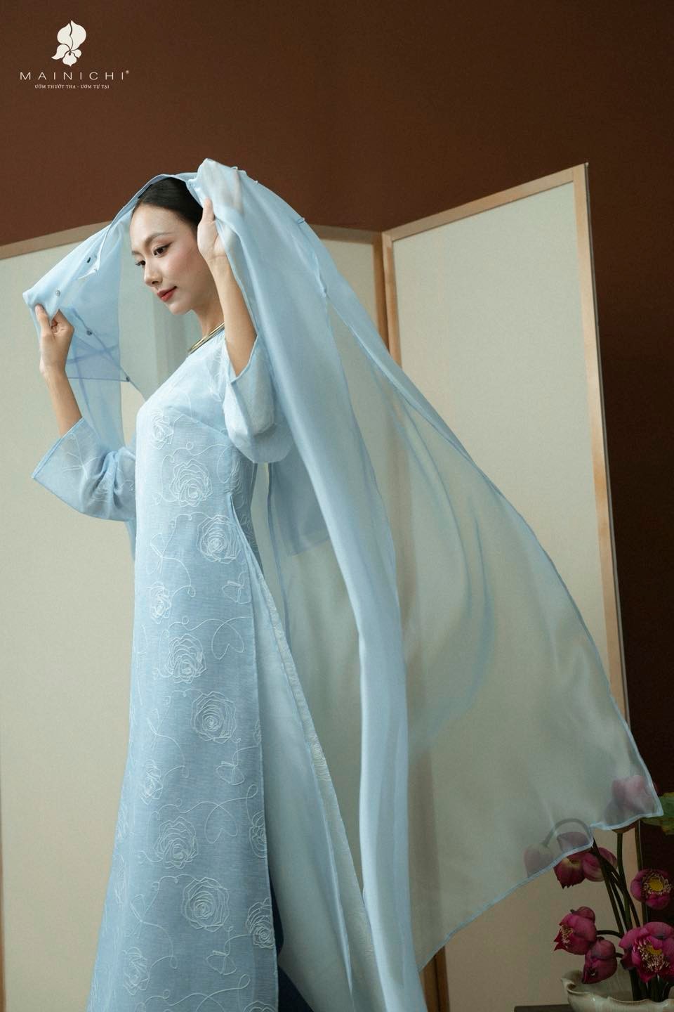 bst-ao-dai-diep-hy-hoa-y-dang-xuan-hien-huu-trong-nhung-khoanh-khac-binh-di-9