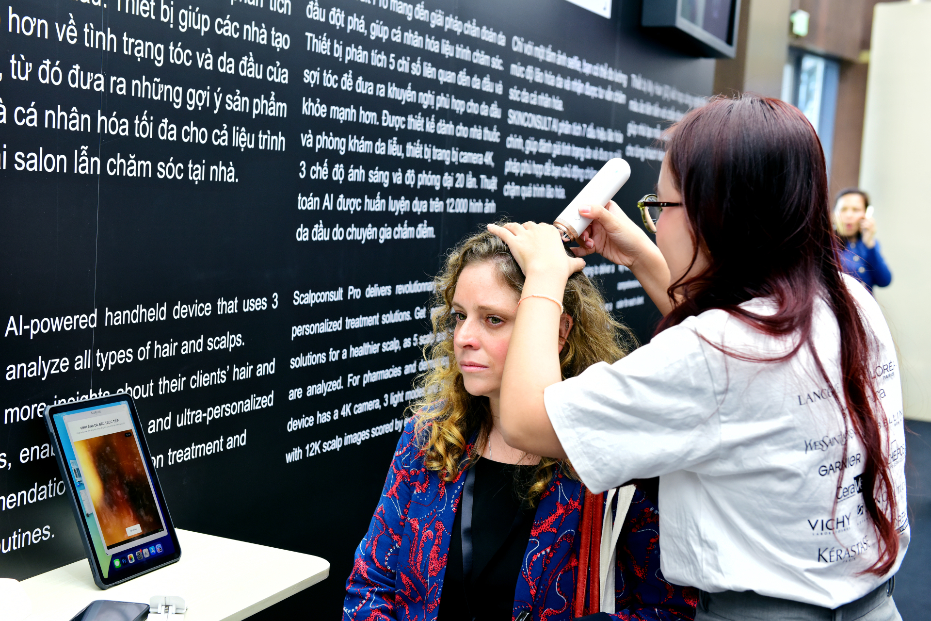 hoi-nghi-thuong-dinh-cong-nghe-phap-2025-dinh-hinh-tuong-lai-nganh-lam-dep-2