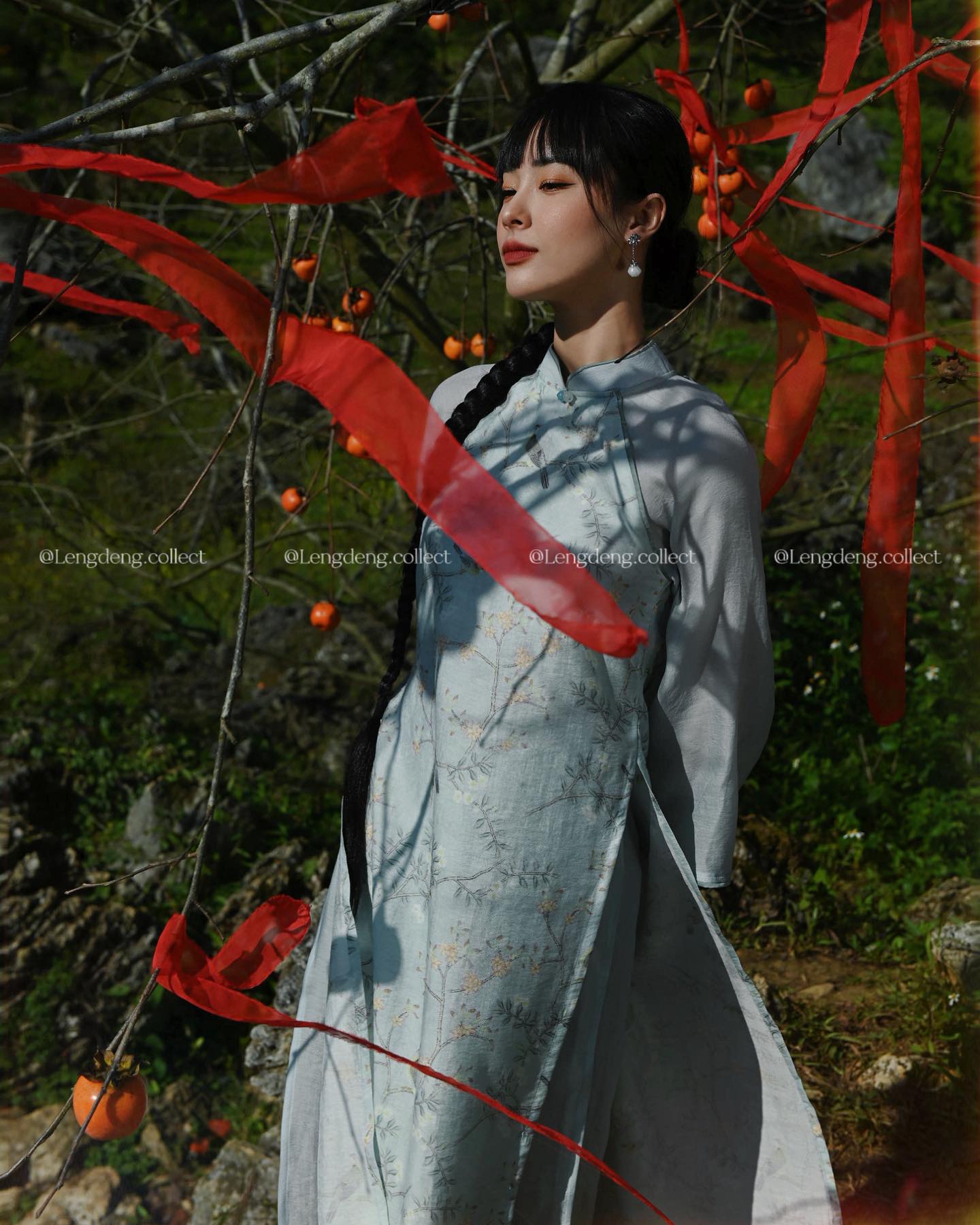 Áo dài Thanh Tường Thuỵ. 